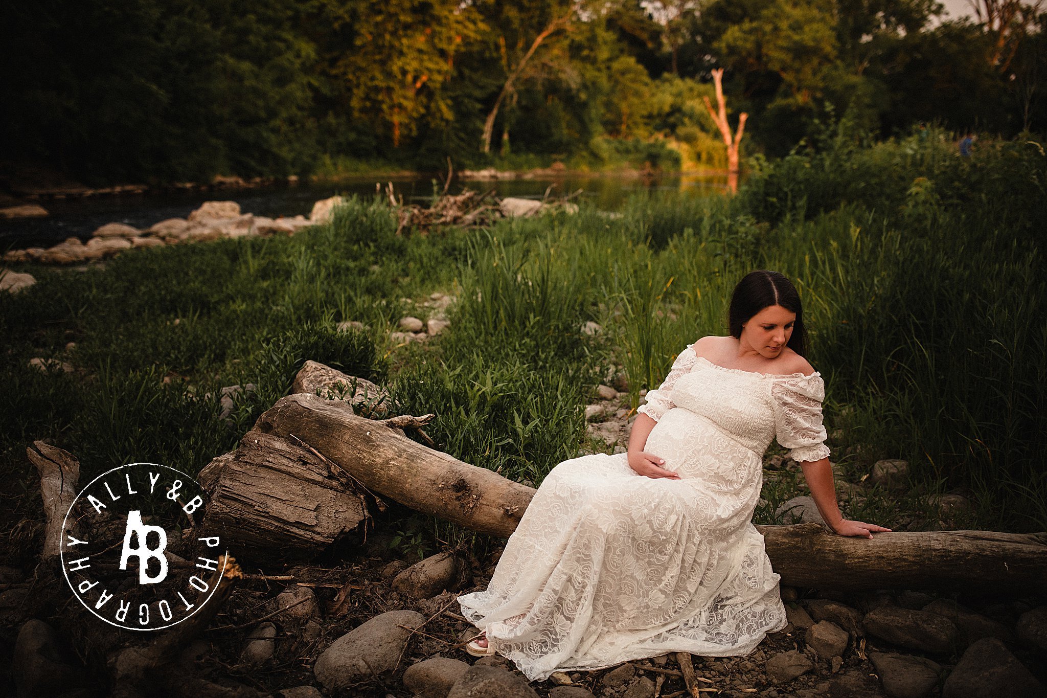 maternity photographers in wheaton.jpg