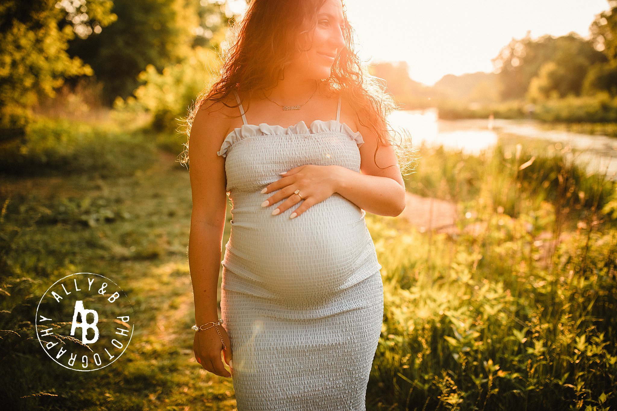 maternity photographers near elmhurst il.jpg