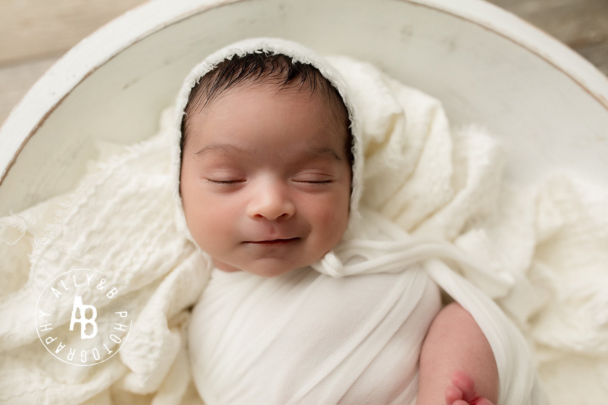 newborn photographers plainfield.jpg