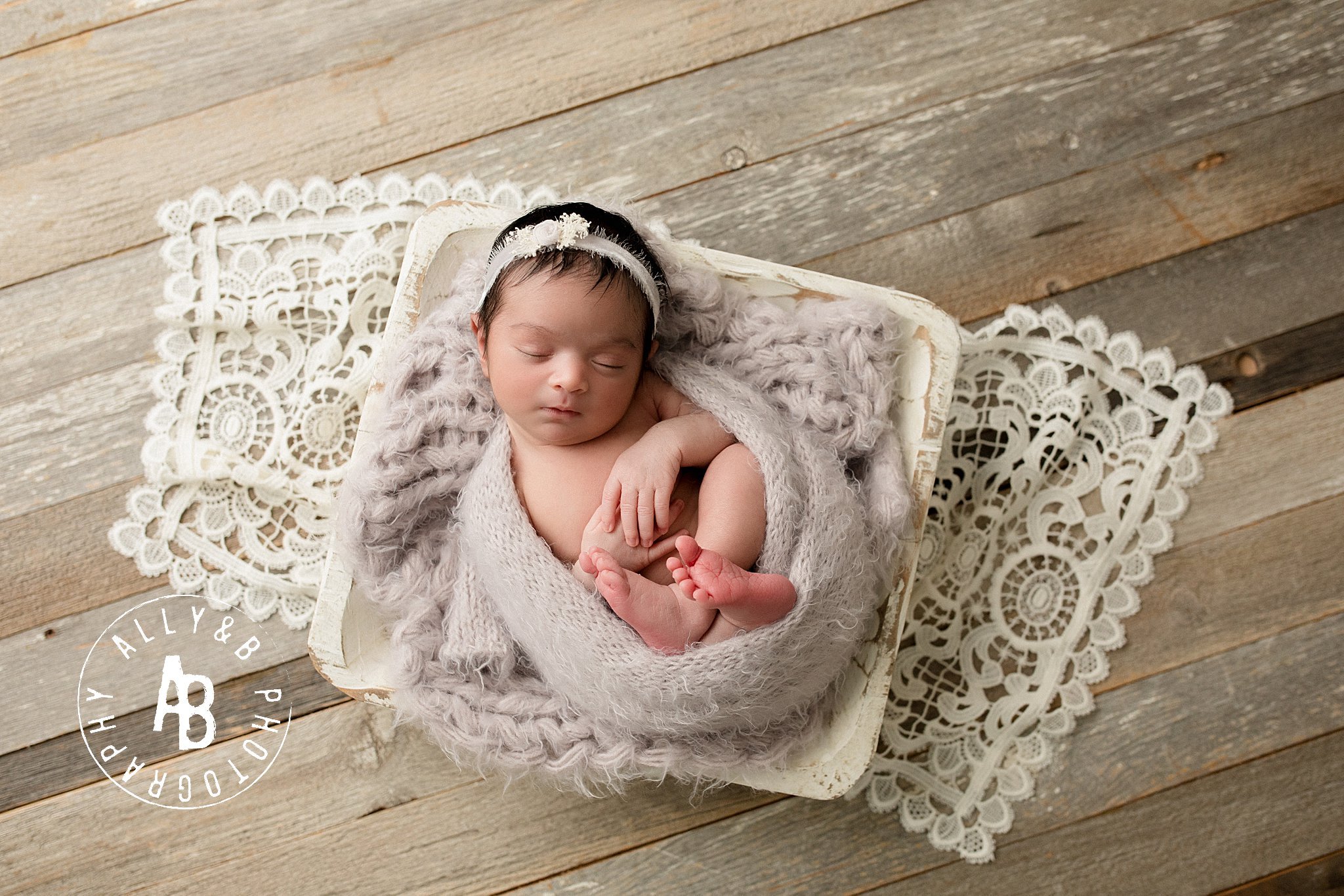 posed newborn.jpg