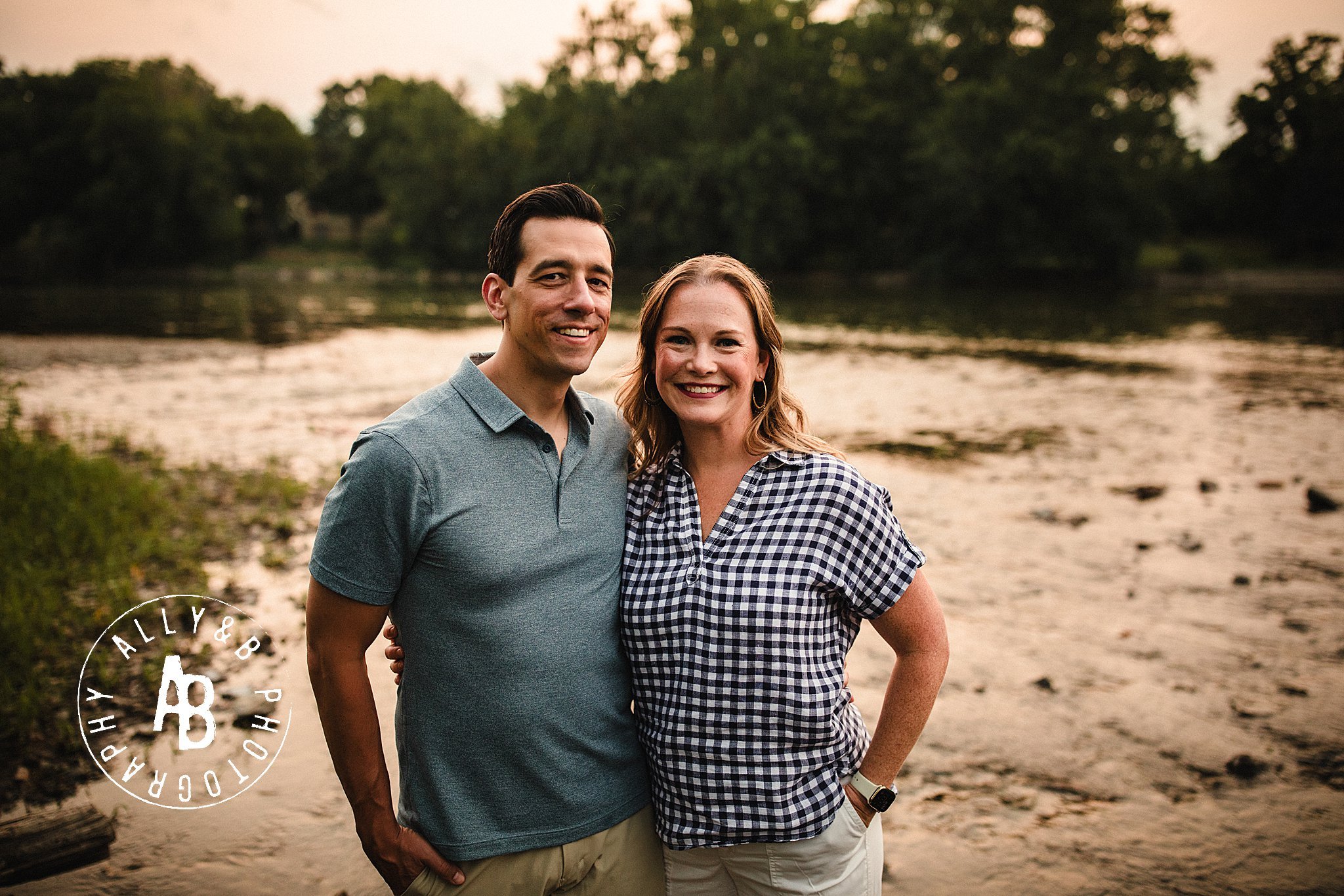 creek photo session.jpg