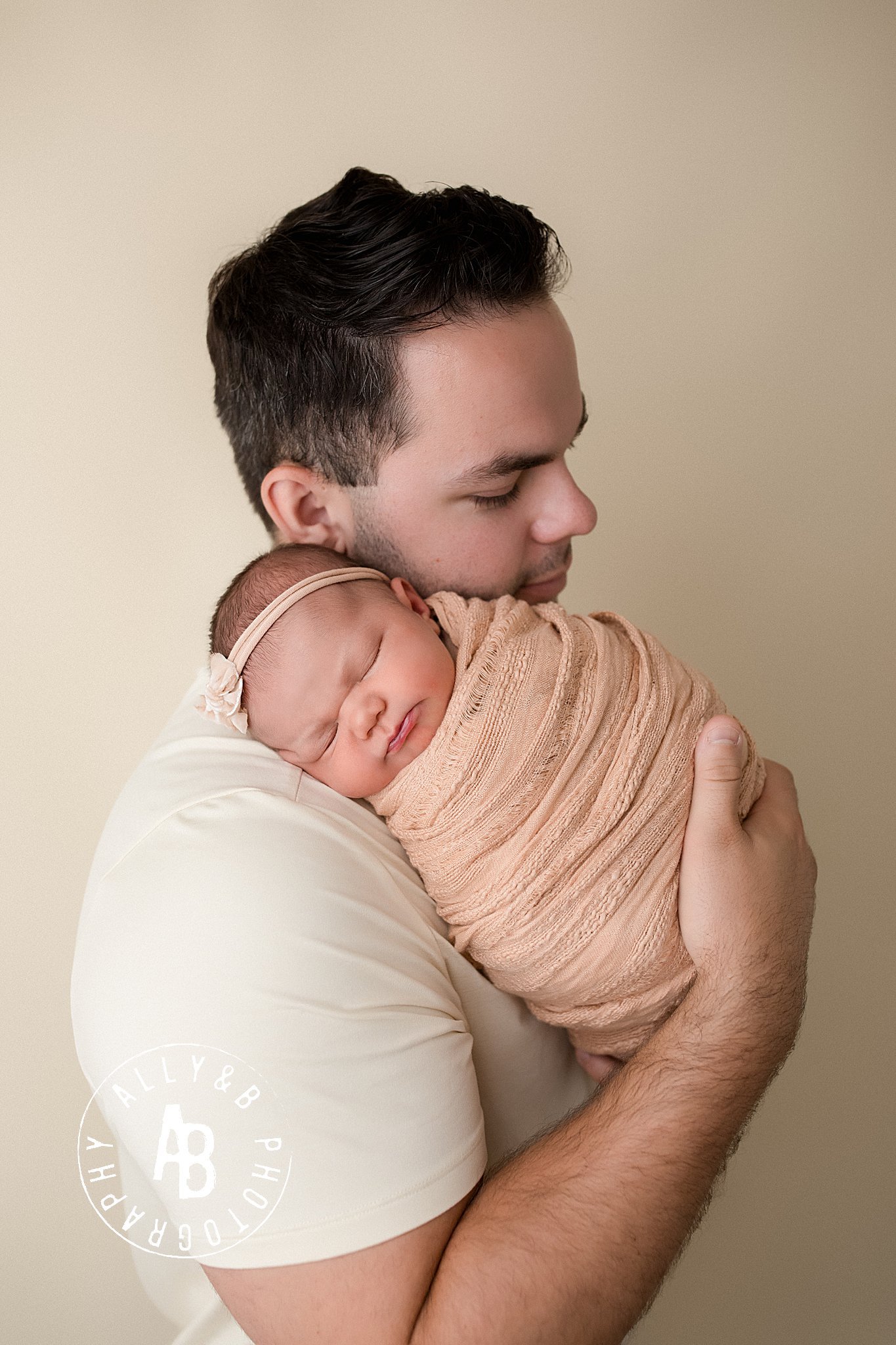 newborn photography naperville il.jpg