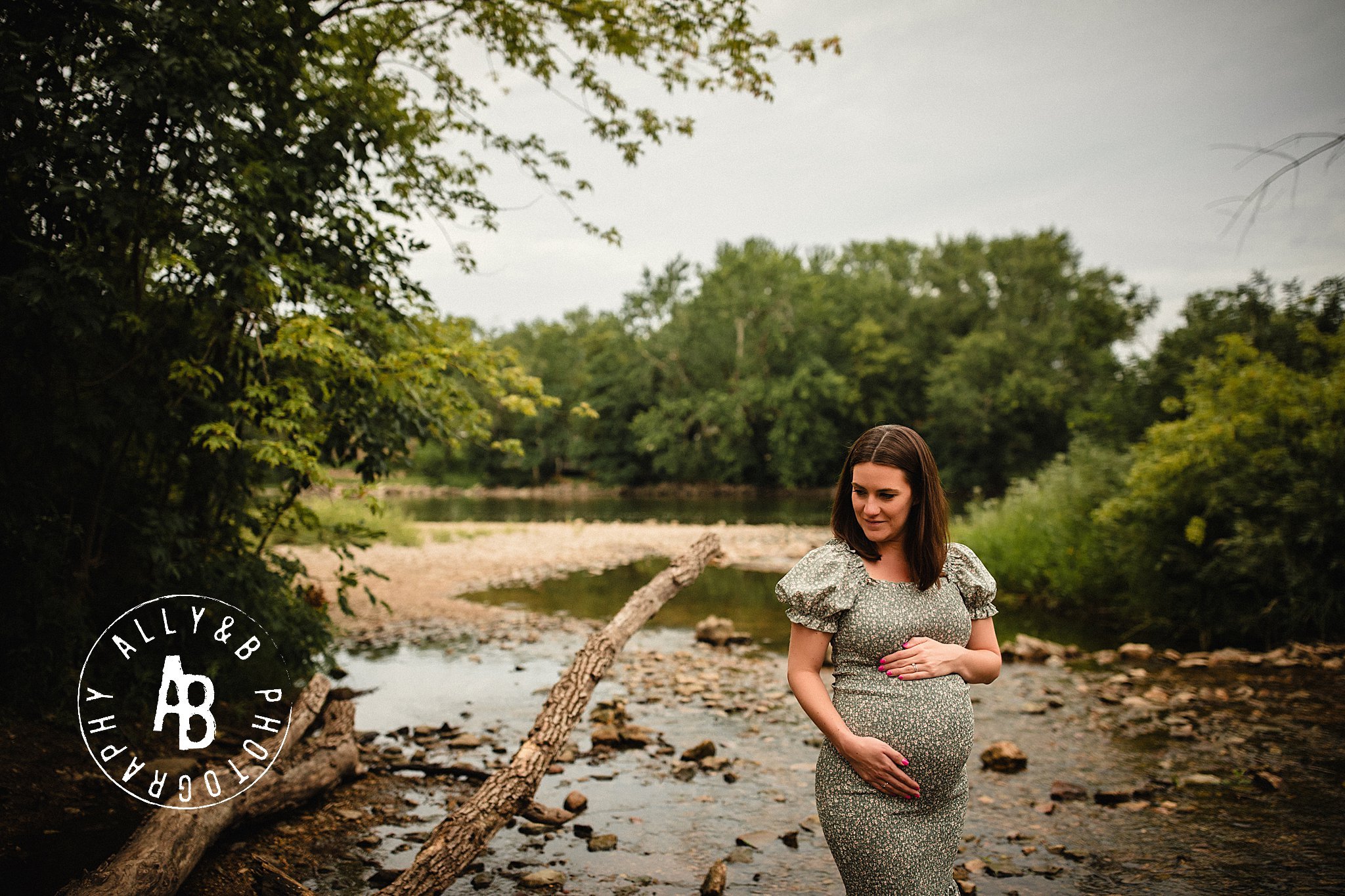 maternity photographer near me.jpg