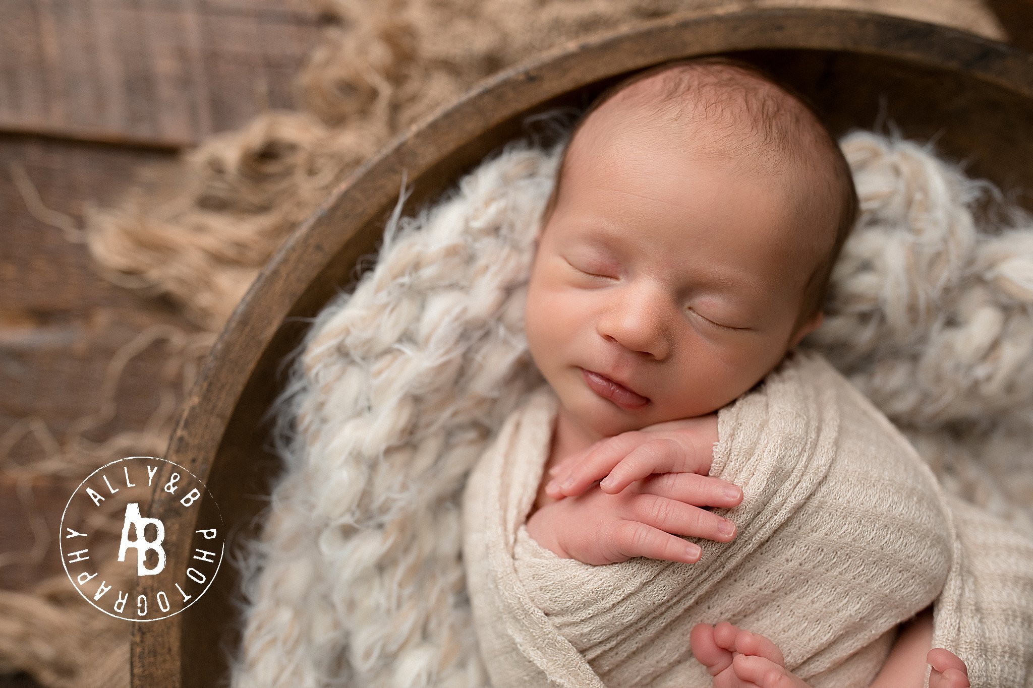 dupage co newborn photographer.jpg