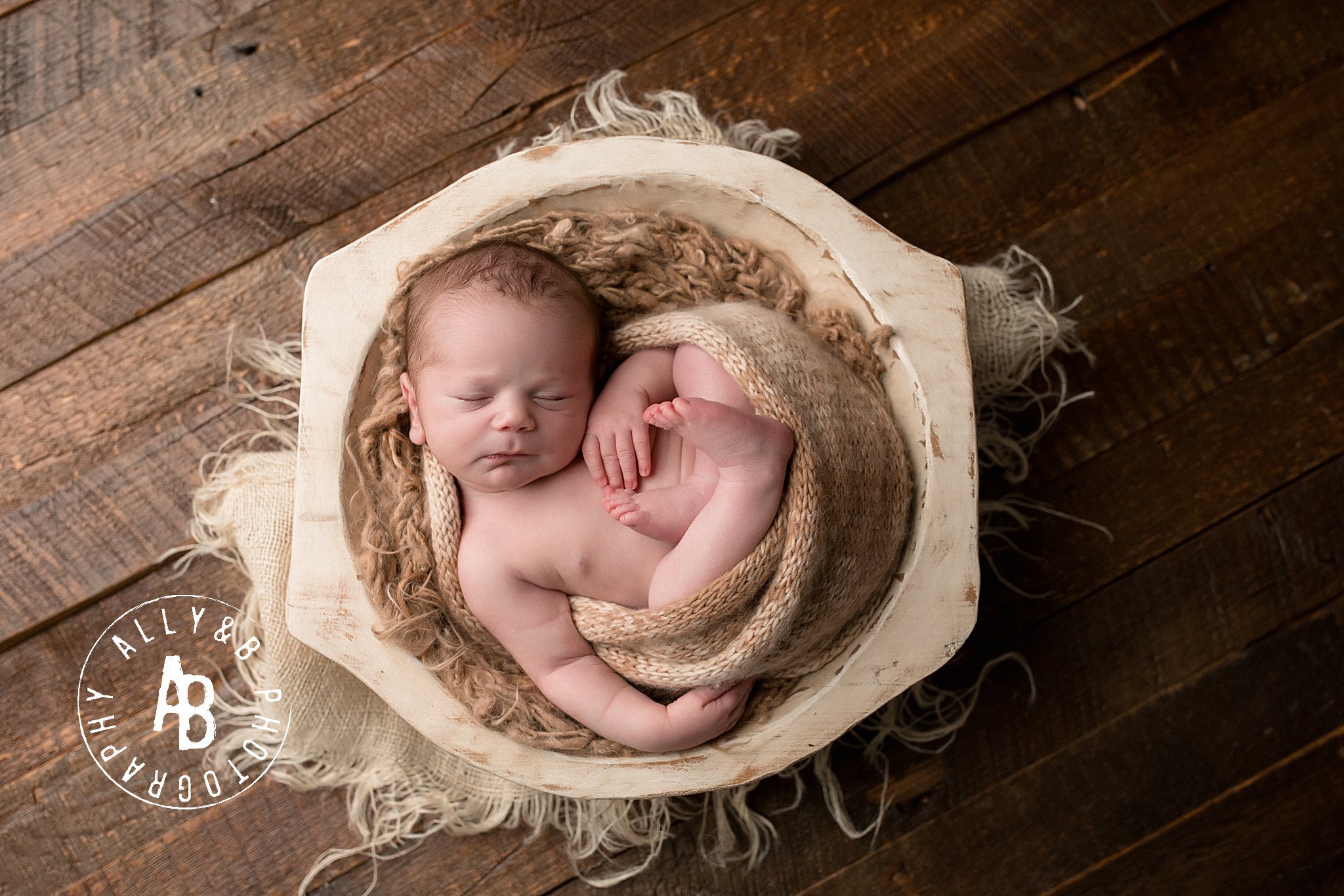 newborn photography studios in naperville il.jpg