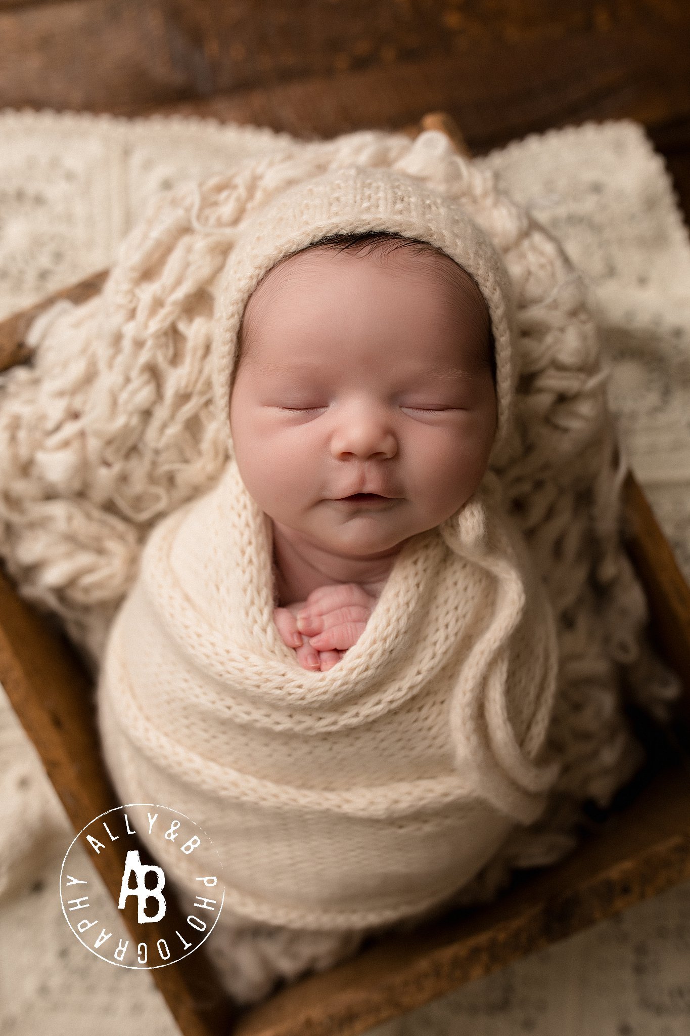 newborn photography in naperville.jpg