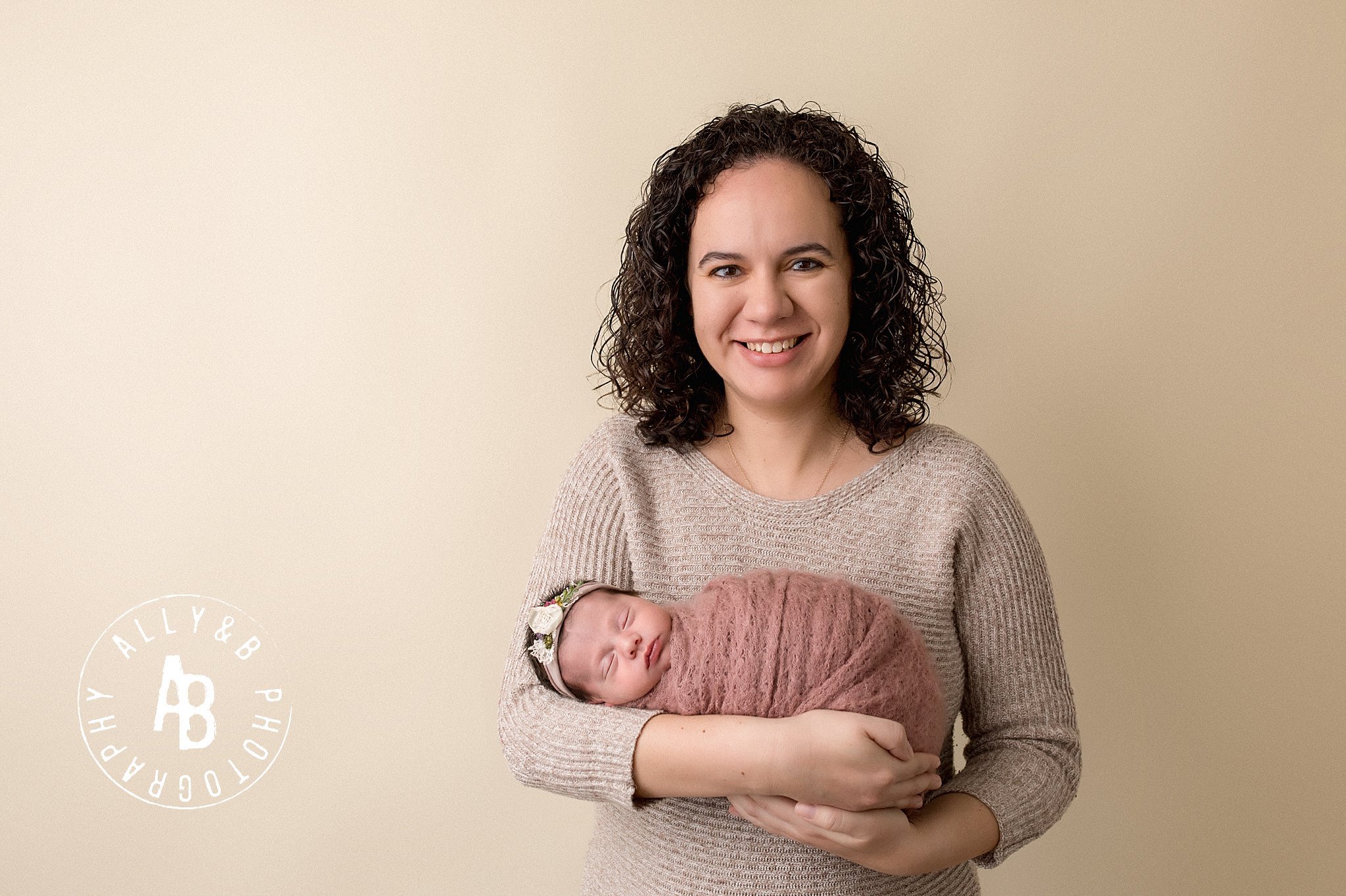 newborn photographer near me.jpg