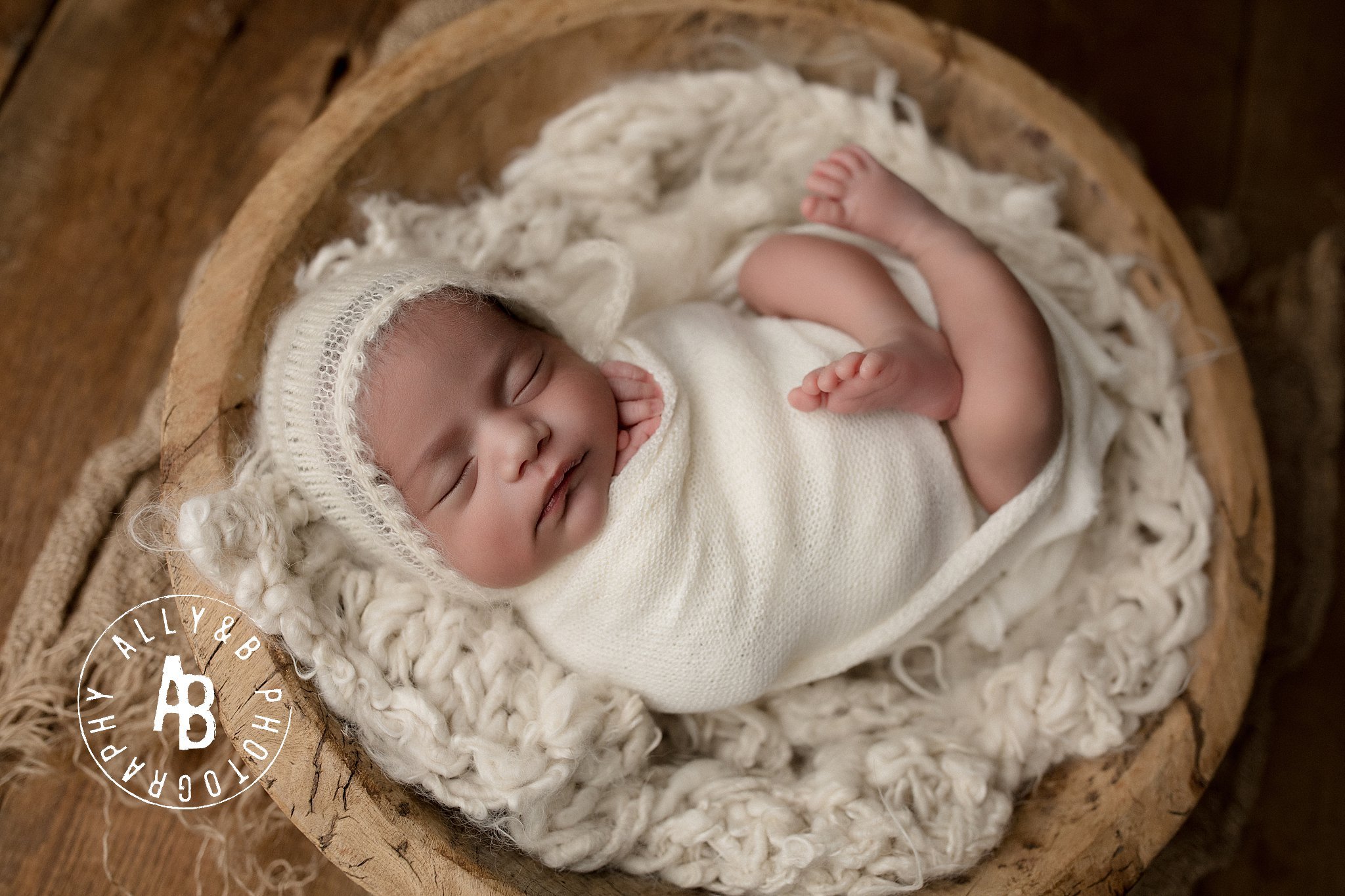 best newborn photographers naperville il.jpg
