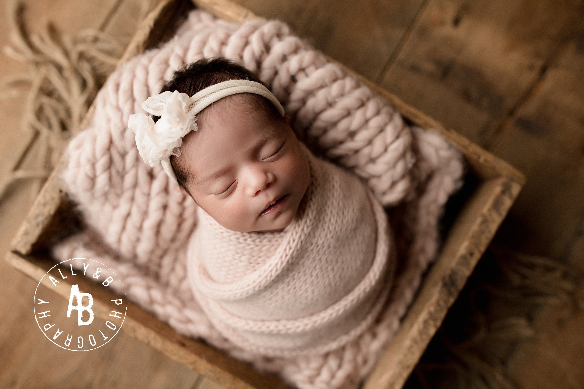 newborn photography.jpg