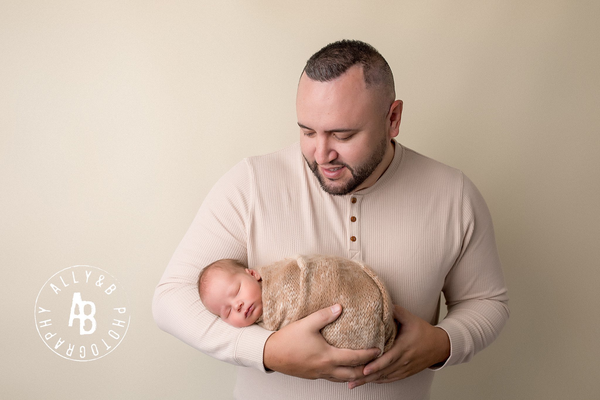 best newborn photographers.jpg