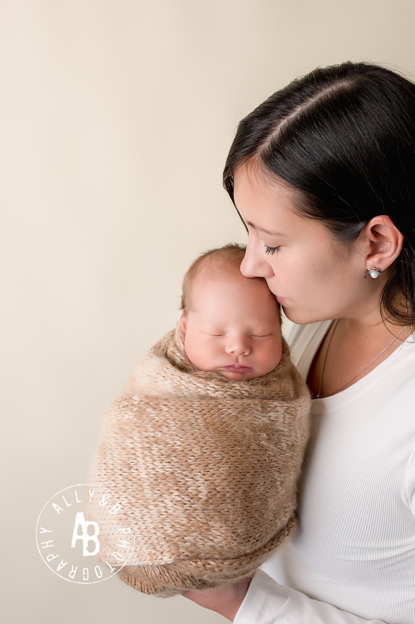 hinsdale newborn photographer.jpg