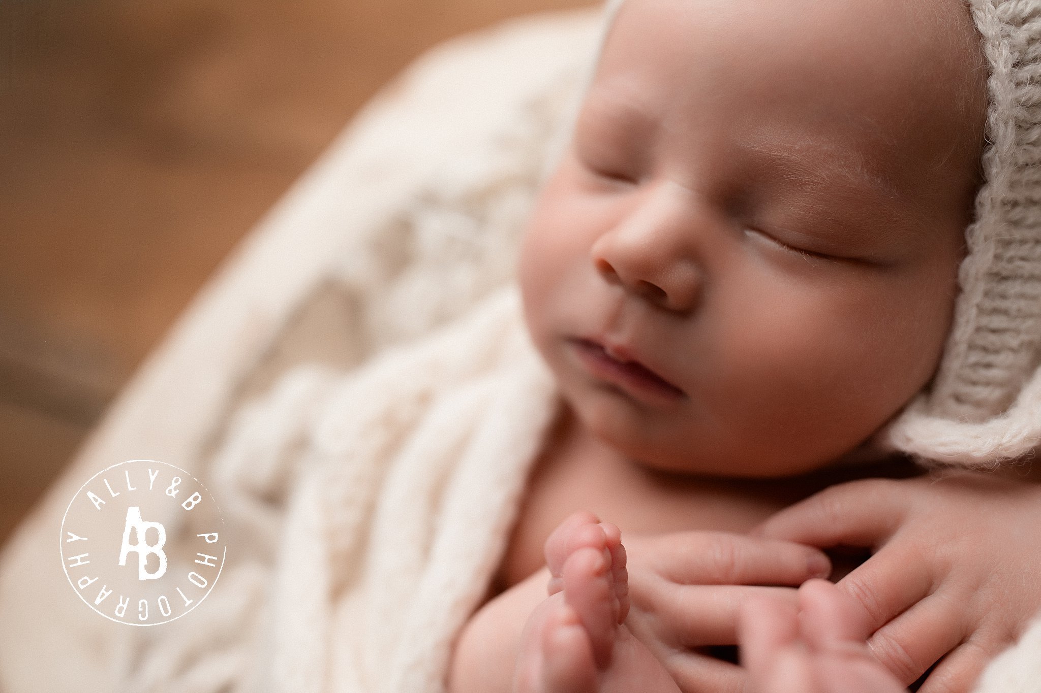 newborn photography aurora.jpg