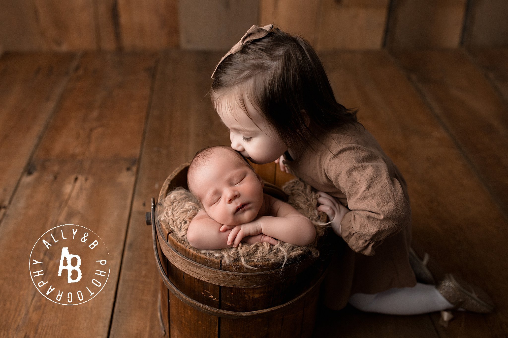 newborn photography wheaton.jpg