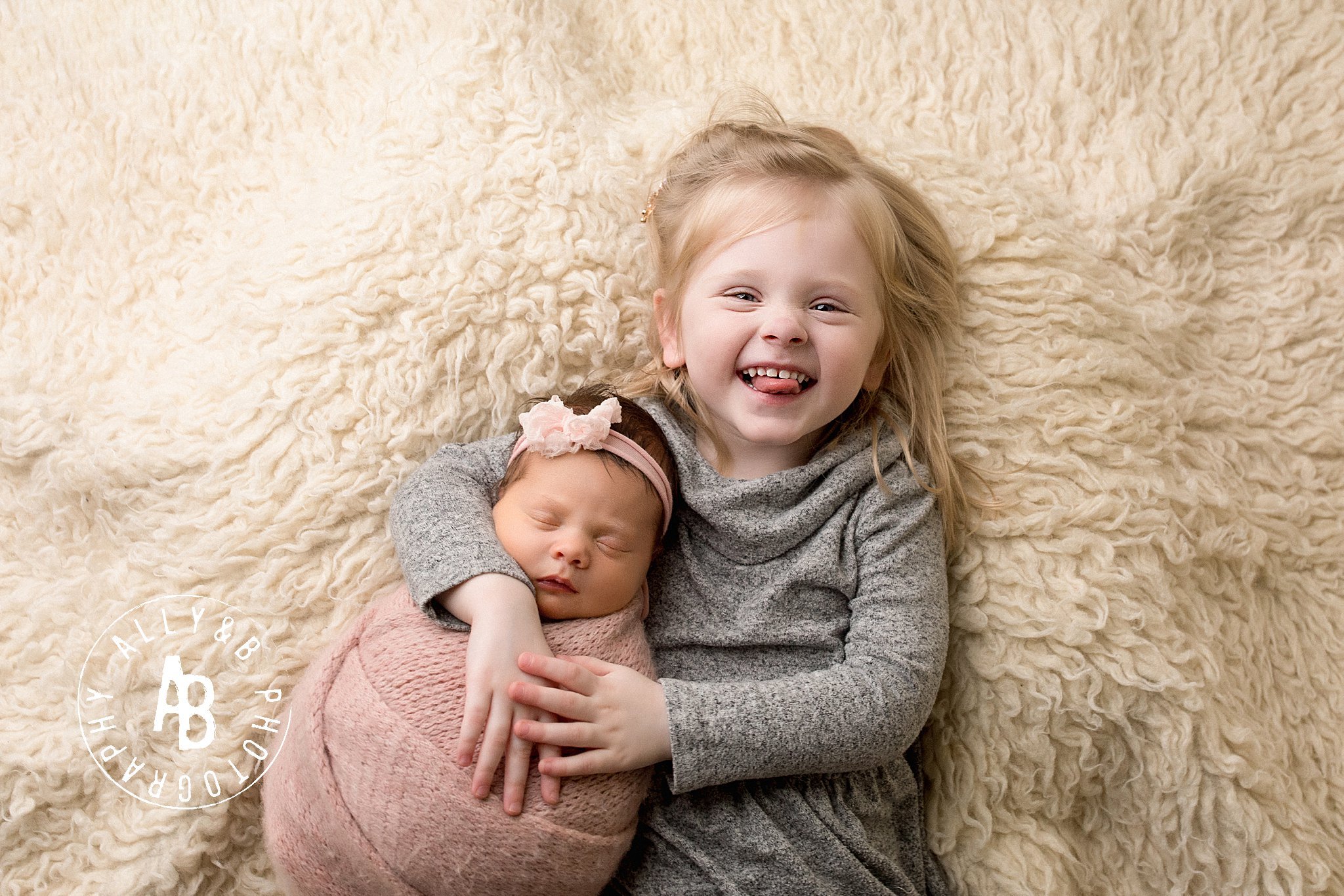 glen ellyn newborn photography.jpg