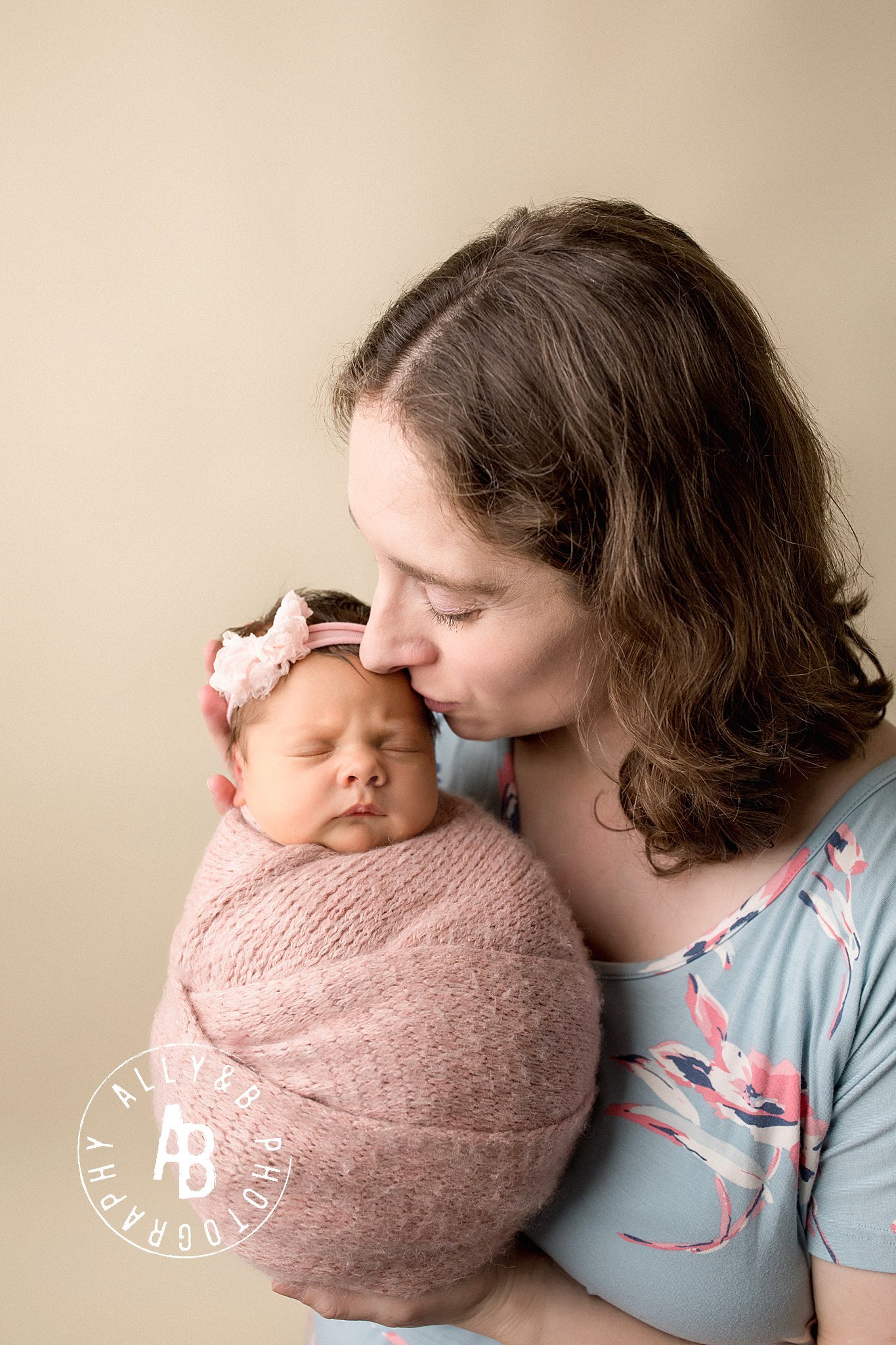 plainfield newborn photography.jpg