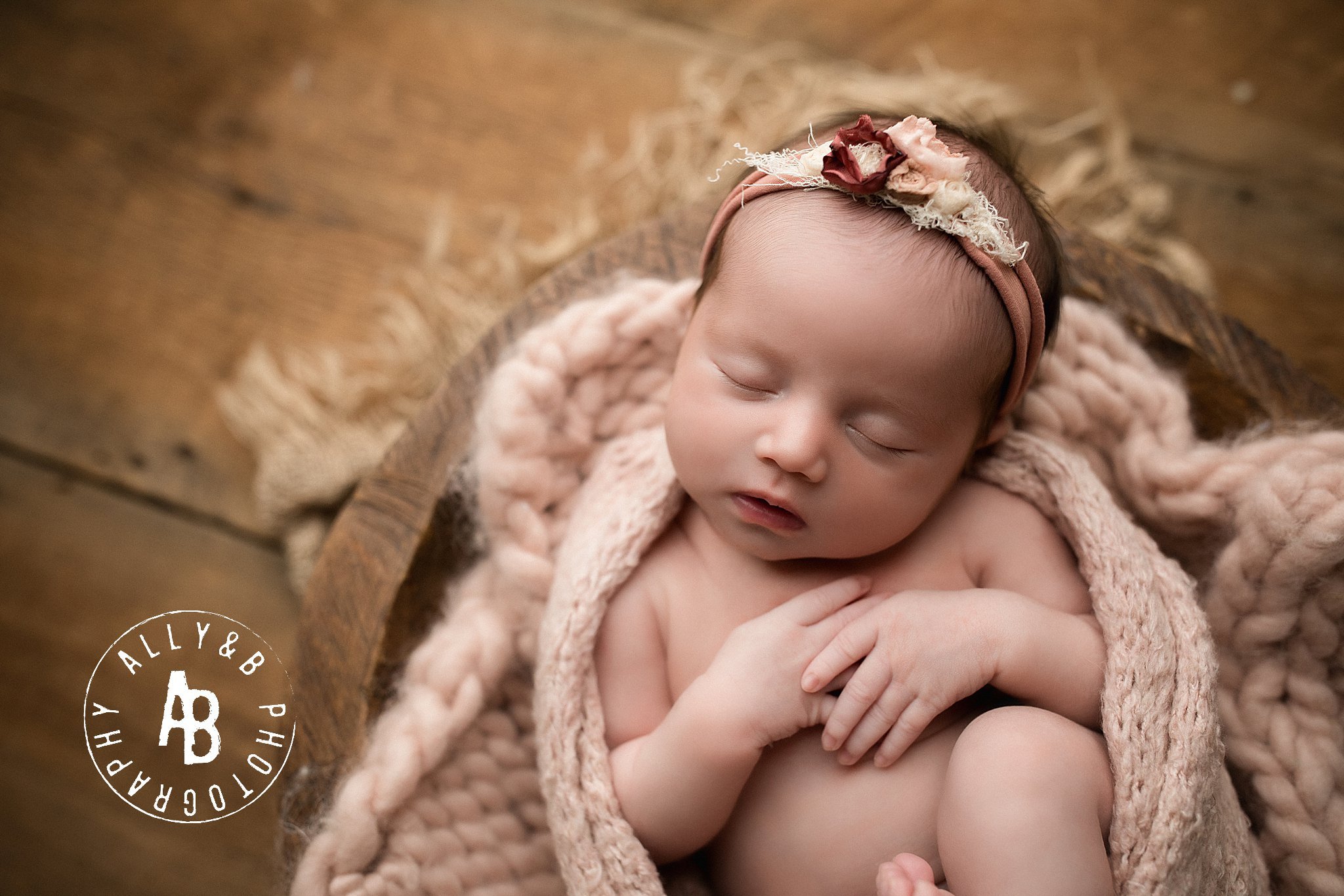 newborn photographers lemont.jpg