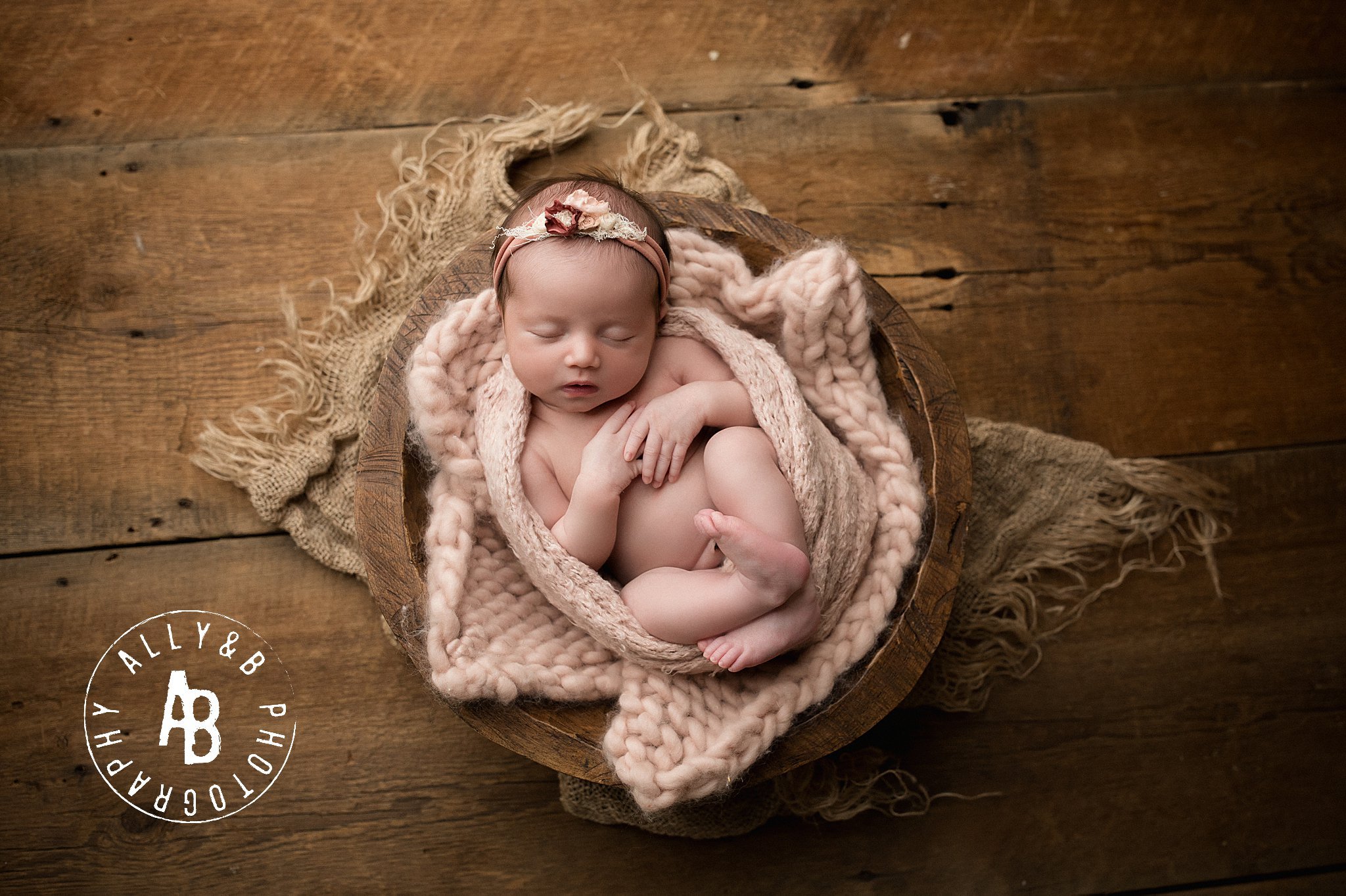 newborn photographers plainfield.jpg