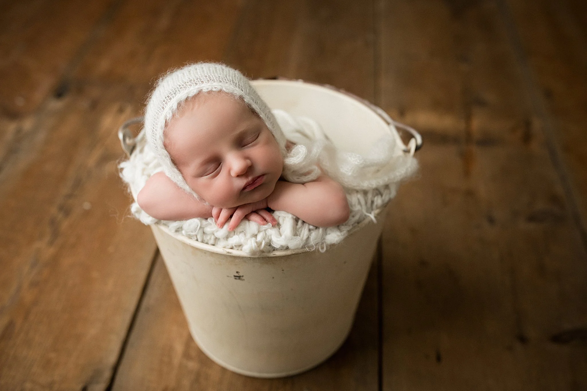 best newborn photographers in naperville.jpg