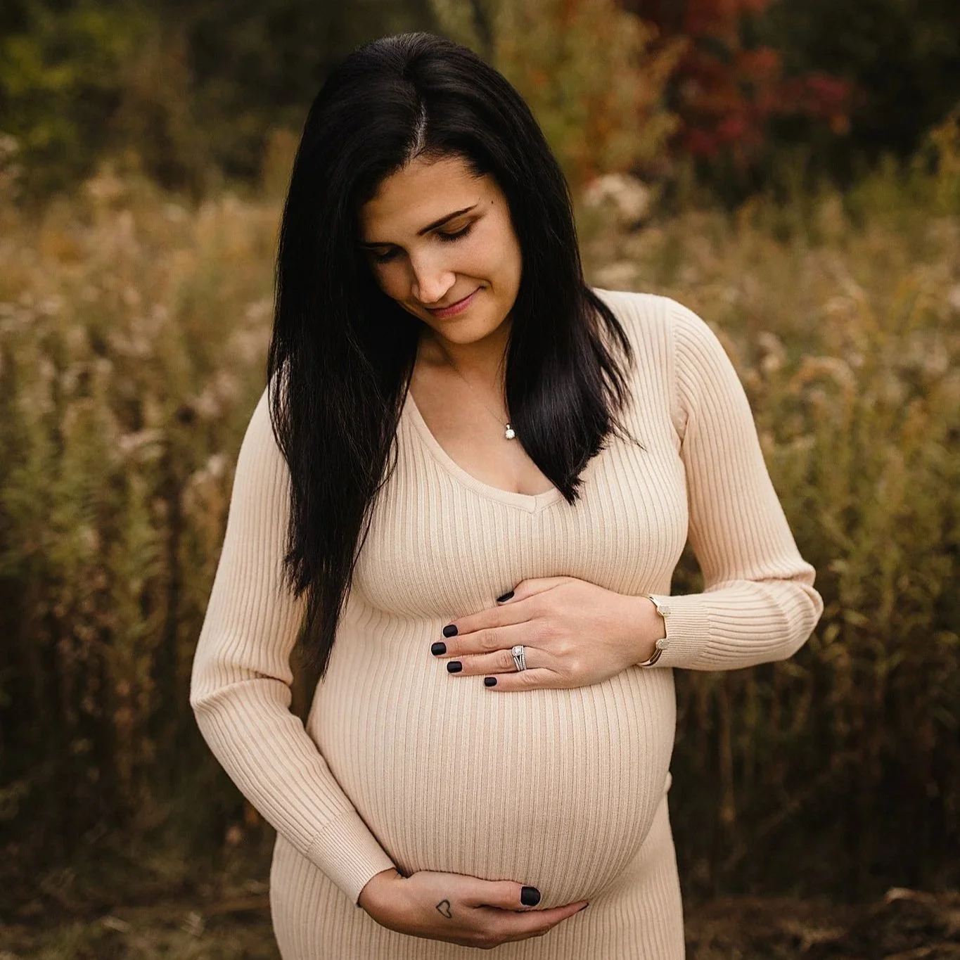 best maternity photographers in naperville.jpg