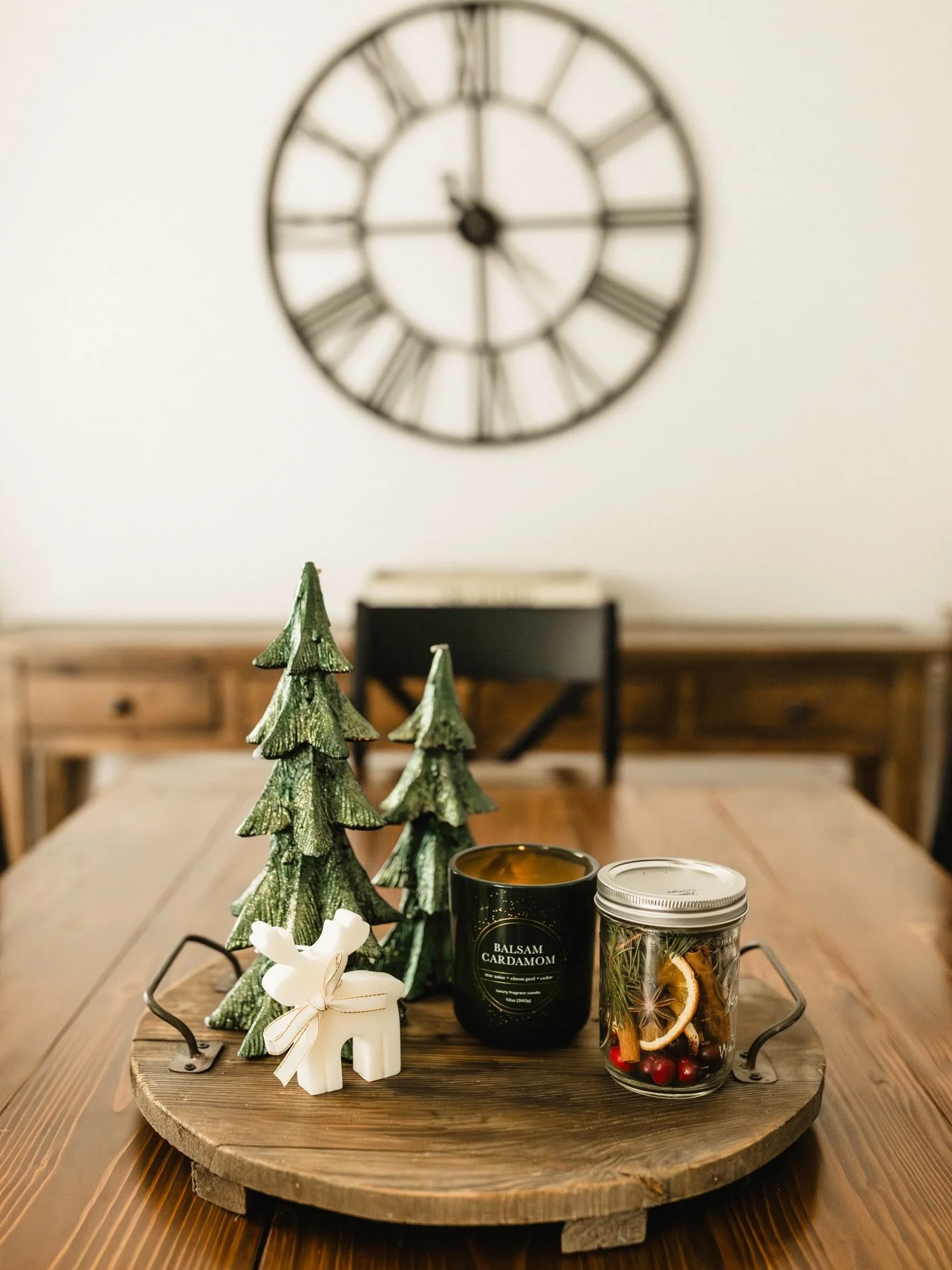 I wanted to send out a heartfelt thank you to each and every one of my amazing clients-turned friends who I am so grateful for! I cannot put into words what a privilege it is to have clients come to me year after year and not only allow me to preserv