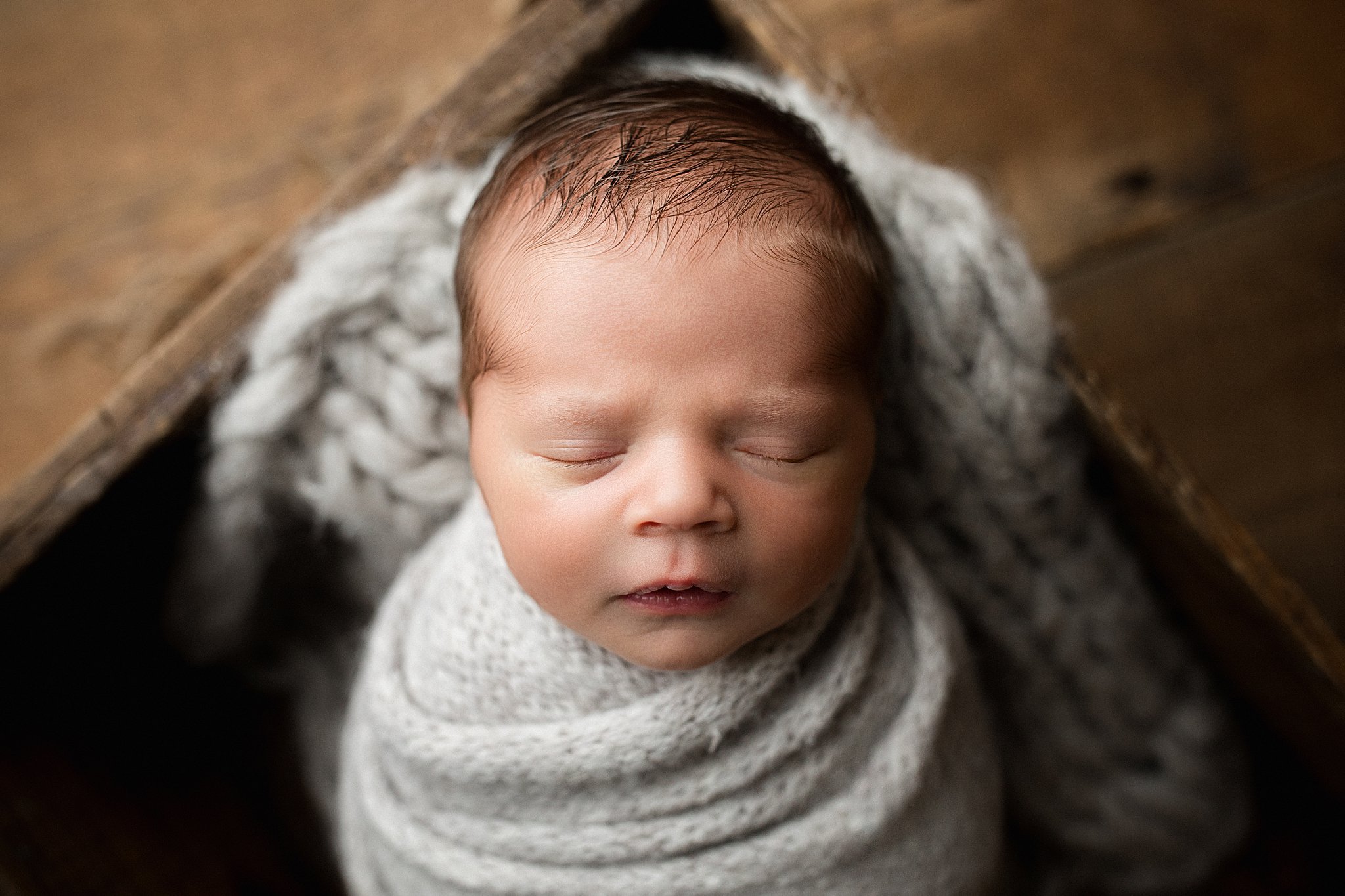 naperville newborn photographer.jpg