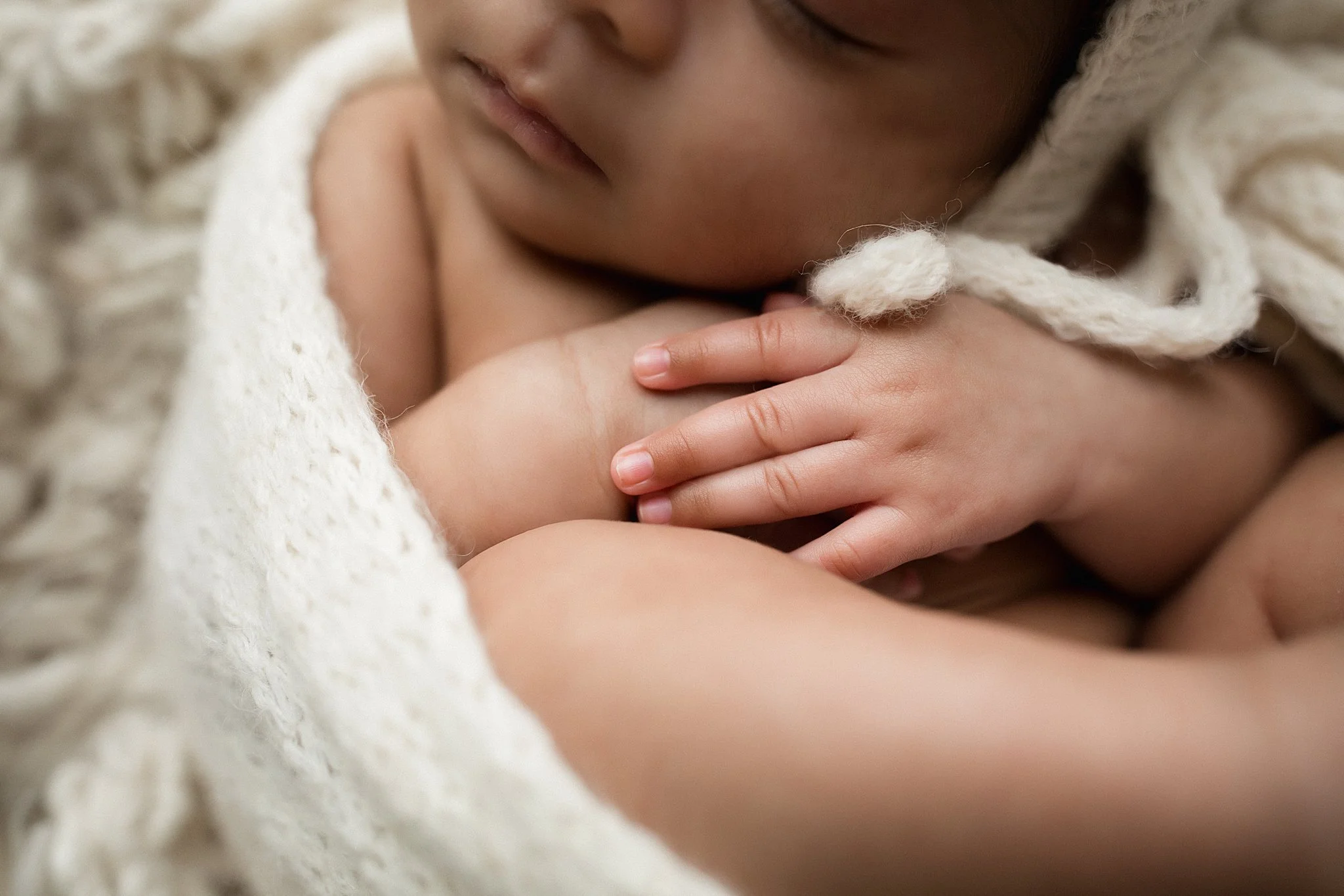 newborn photos near me.jpg
