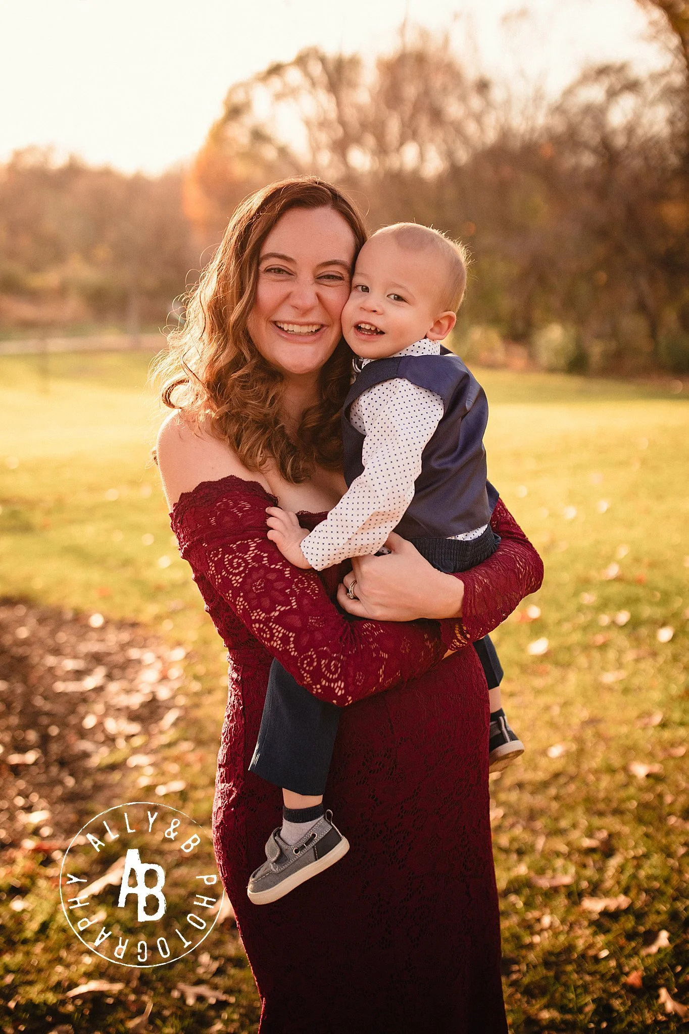 family maternity photos.jpg