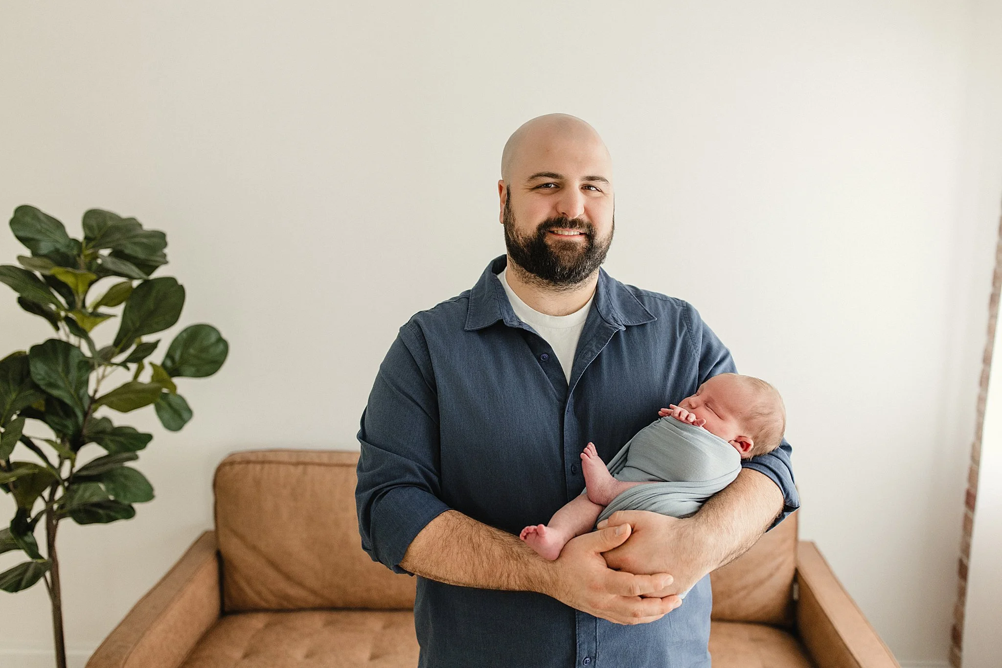 studio lifestyle newborn.jpg
