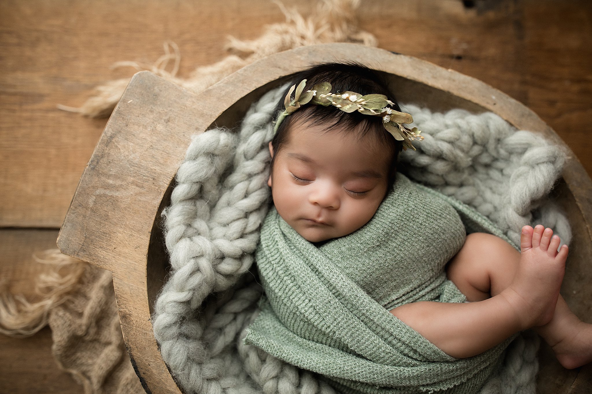 newborn photographers near me.jpg