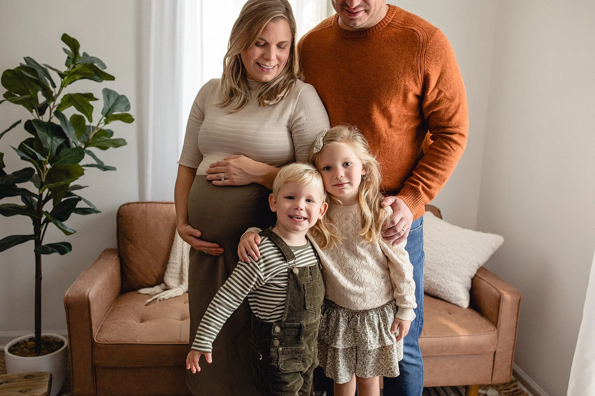 naperville maternity photographer.jpg
