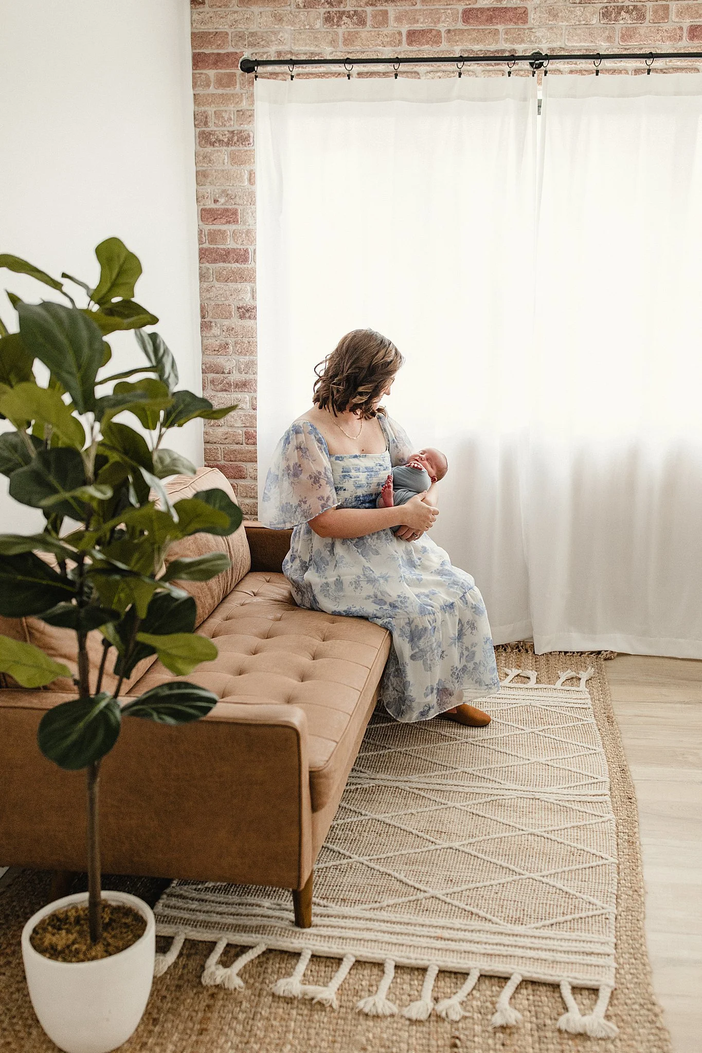 newborn photographers naperville.jpg