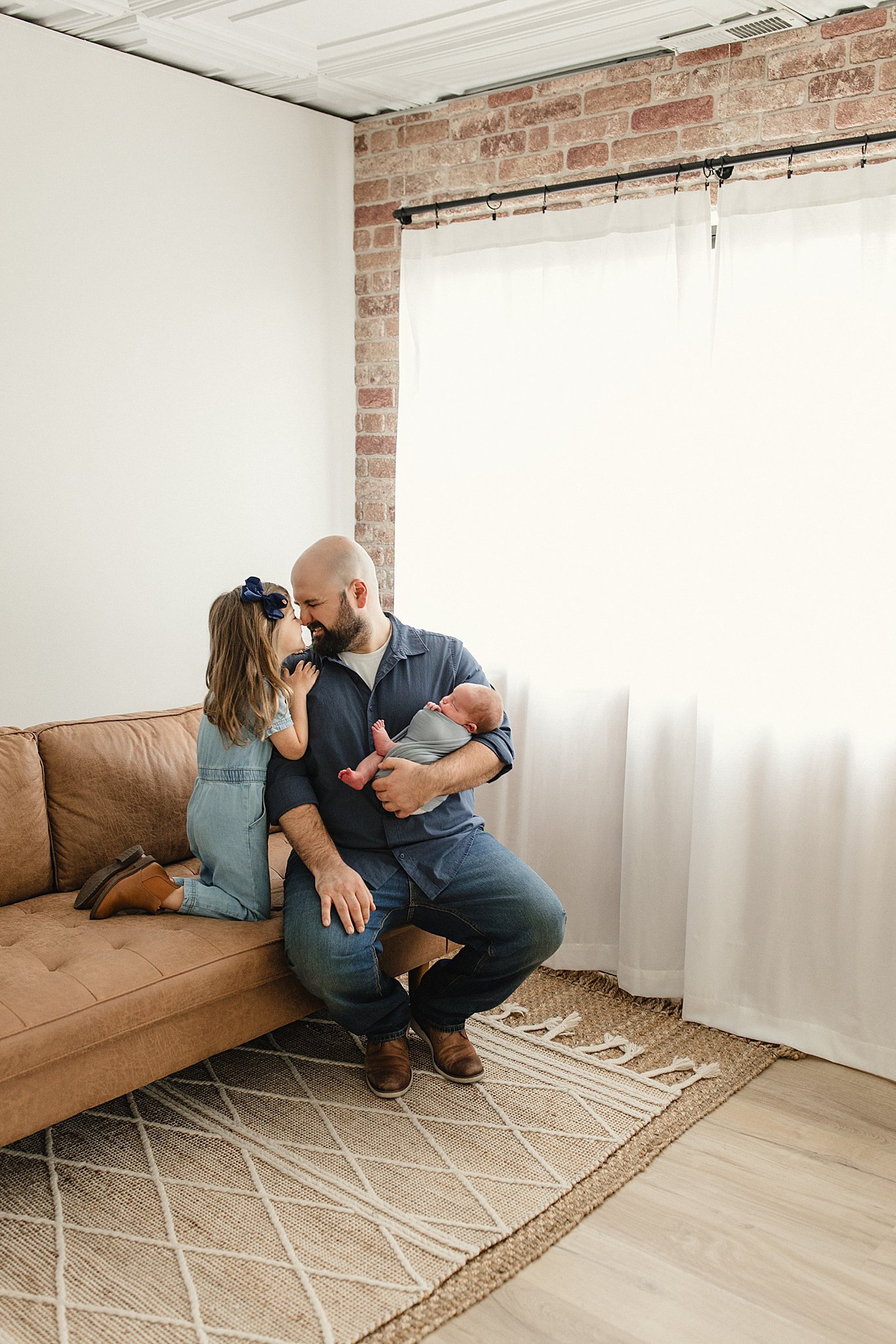 lifestyle newborn photographers near me.jpg