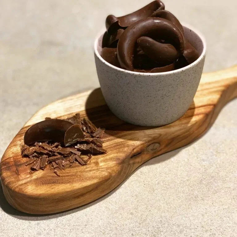 Pikt Florist Byron Bay Maple Moon Carob.jpeg