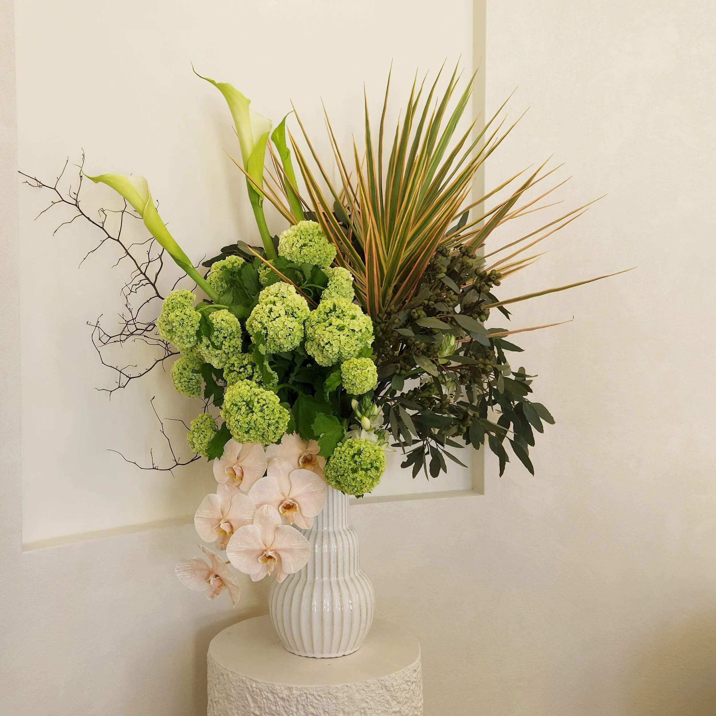 vase arrangement.jpg