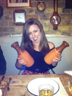 Luckily for me Jess is also single, and knows how to successfully flaunt her best assets.