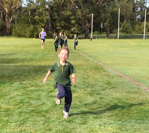 NEPHEW WILL STEAMS AHEAD ON THEIR DAILY MORNING RUN, KANGAROO INN AREA SCHOOL