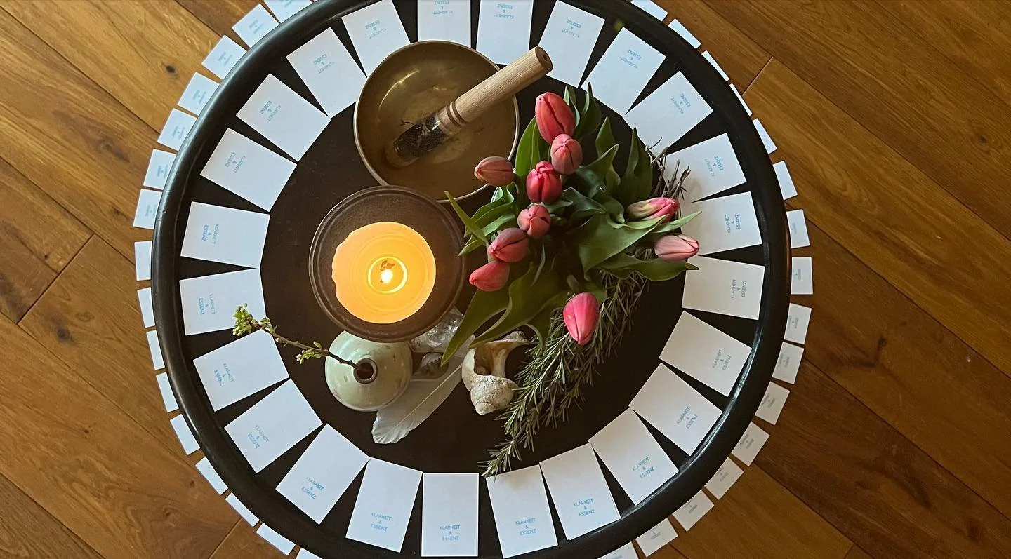 Yesterday was the first module of KLARHEIT &amp; ESSENZ
- the 7 month group I am offering.
What a lovely start of this journey . So grateful for the amazing women, that have joined. For their warmth, openness, curiousity, trust, honesty and wisdom! 
