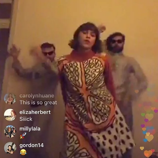 definitetly recommend you get over to @isolaidfestival - very bloody fun!! here the aweseom @zoefoxmusic 💜