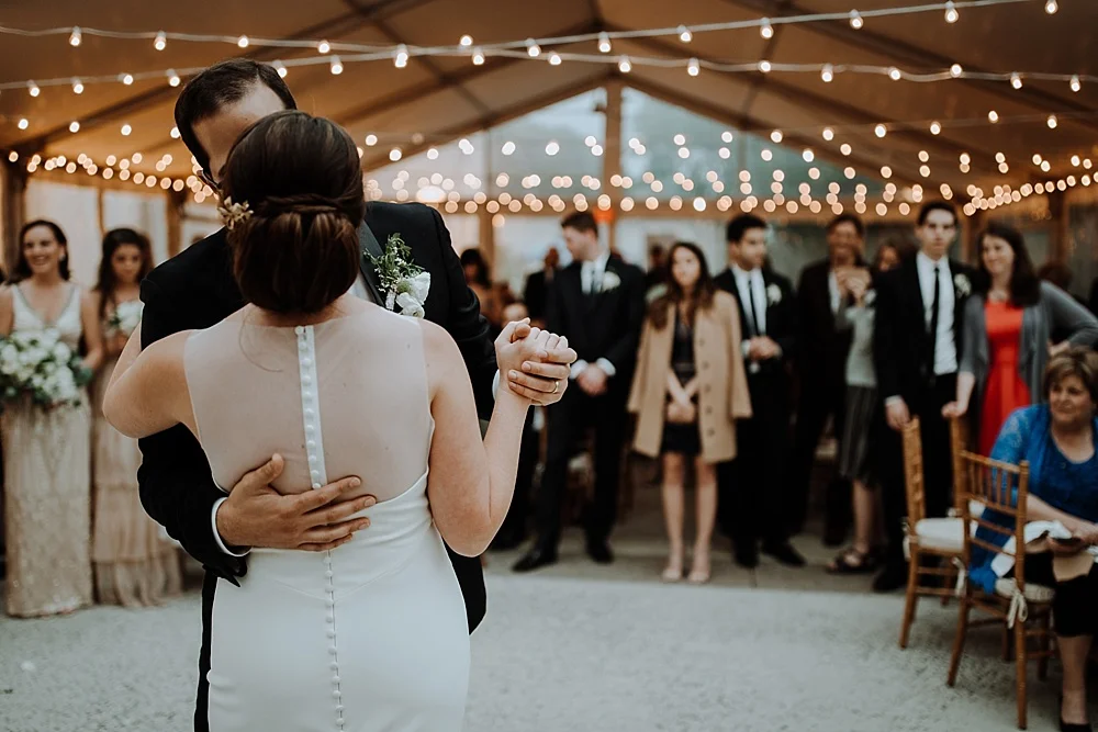 61-first-dance-under-twinkle-lights.jpg
