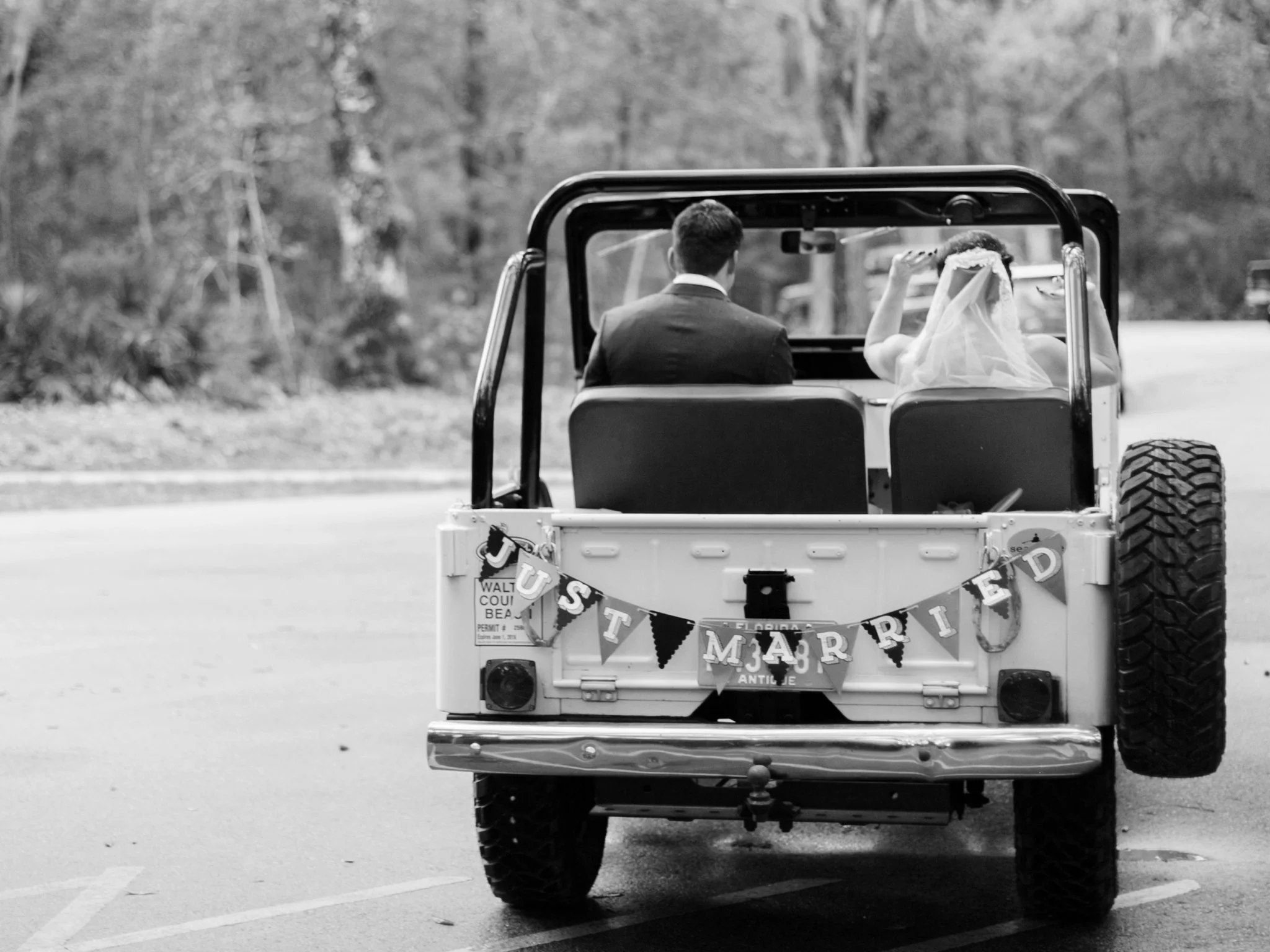 santa rosa beach wedding photographer wedding in front of tree shannon griffin photography_0049.jpg