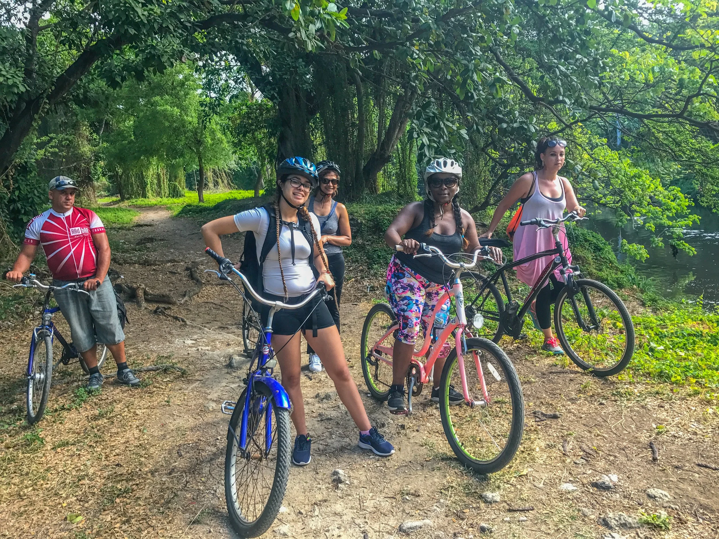 Bike tour through Havana's forest!