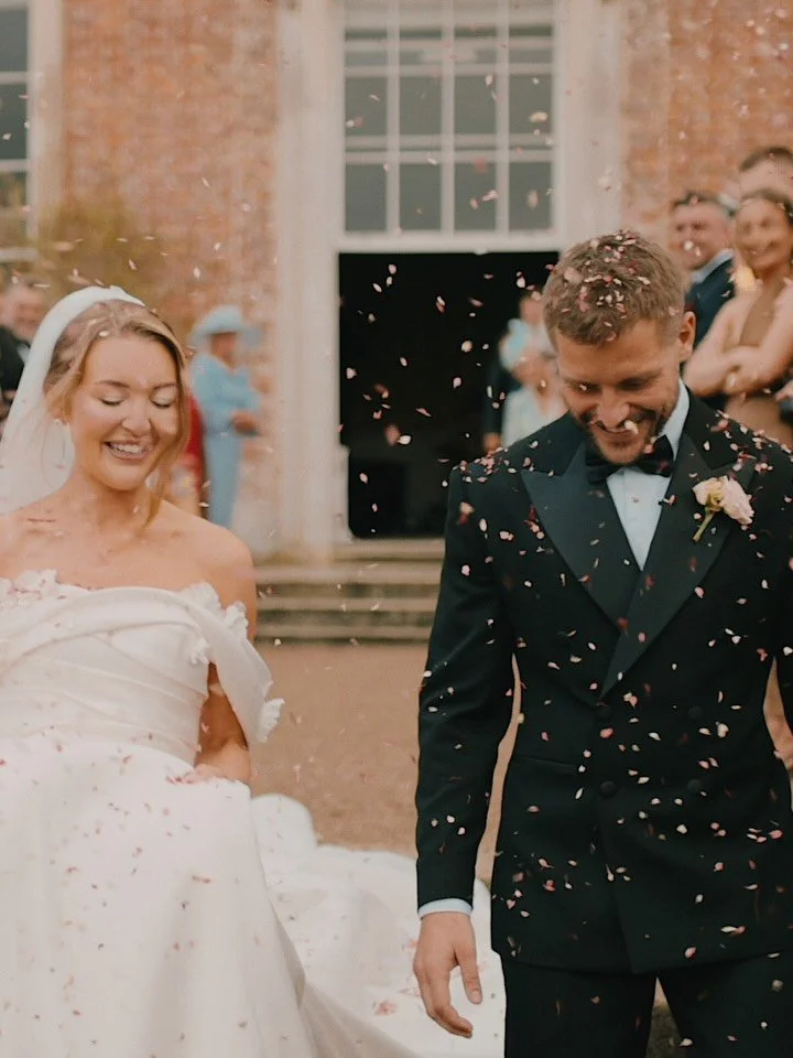 O + B // Moving pictures 

Design &amp; Planning: @vanillaroseweddings 
Venue: @stgileshouseweddings 
Catering: @caperandberry 
Florals: @fig_and_flower_ 
Photography: @chloeelyphotography 
Assistant photographer: @emilyjayneweddings 
Hair &amp; Make