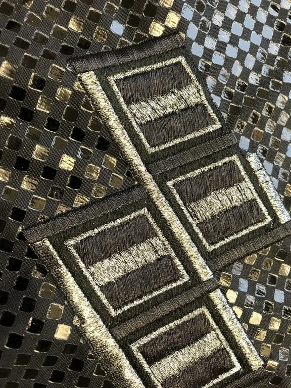 METY by Gunold, metallized thread in black and silver - Design by GS UK