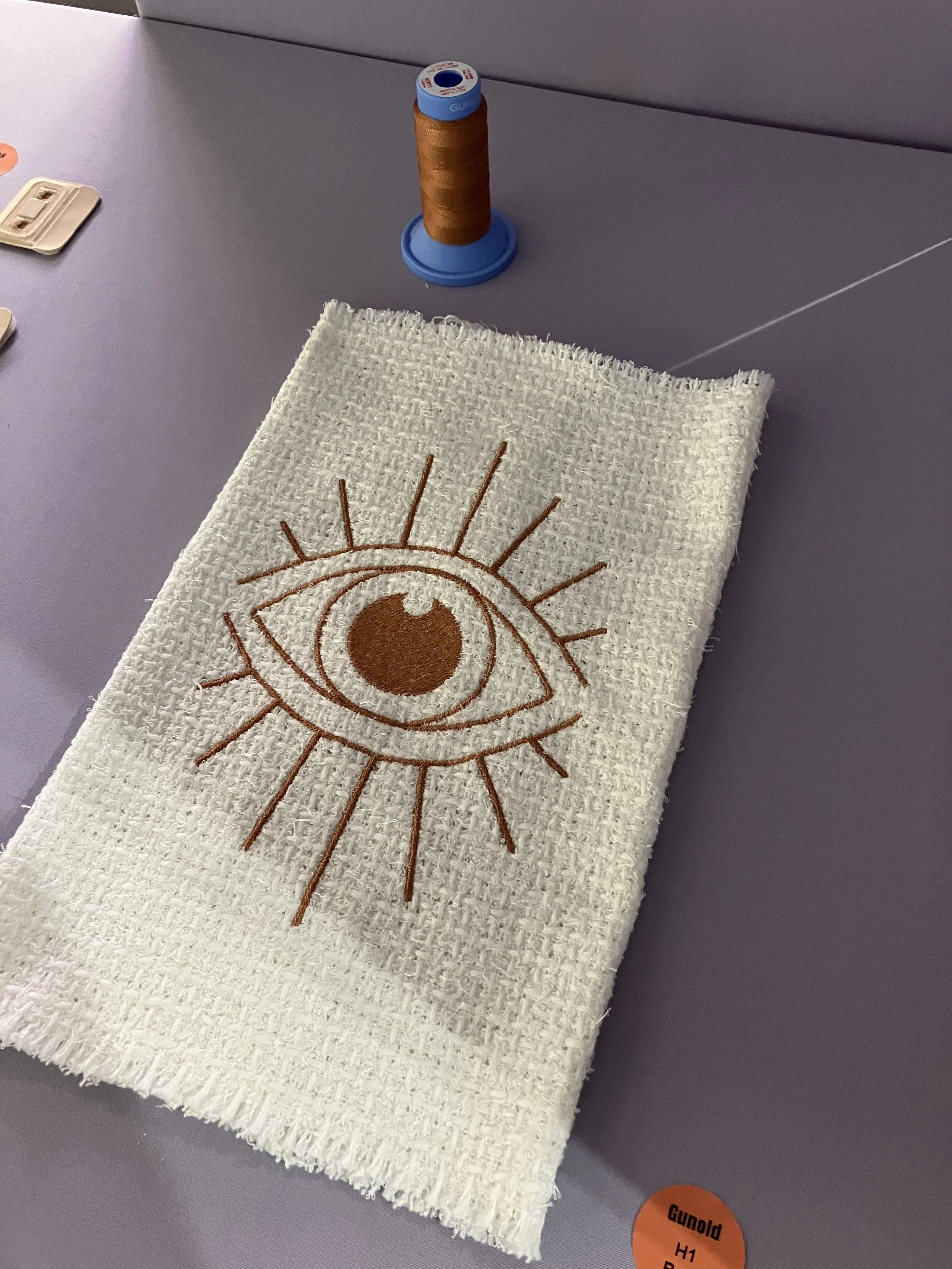 Trend forum (Embroidery design: Paula Zahn)