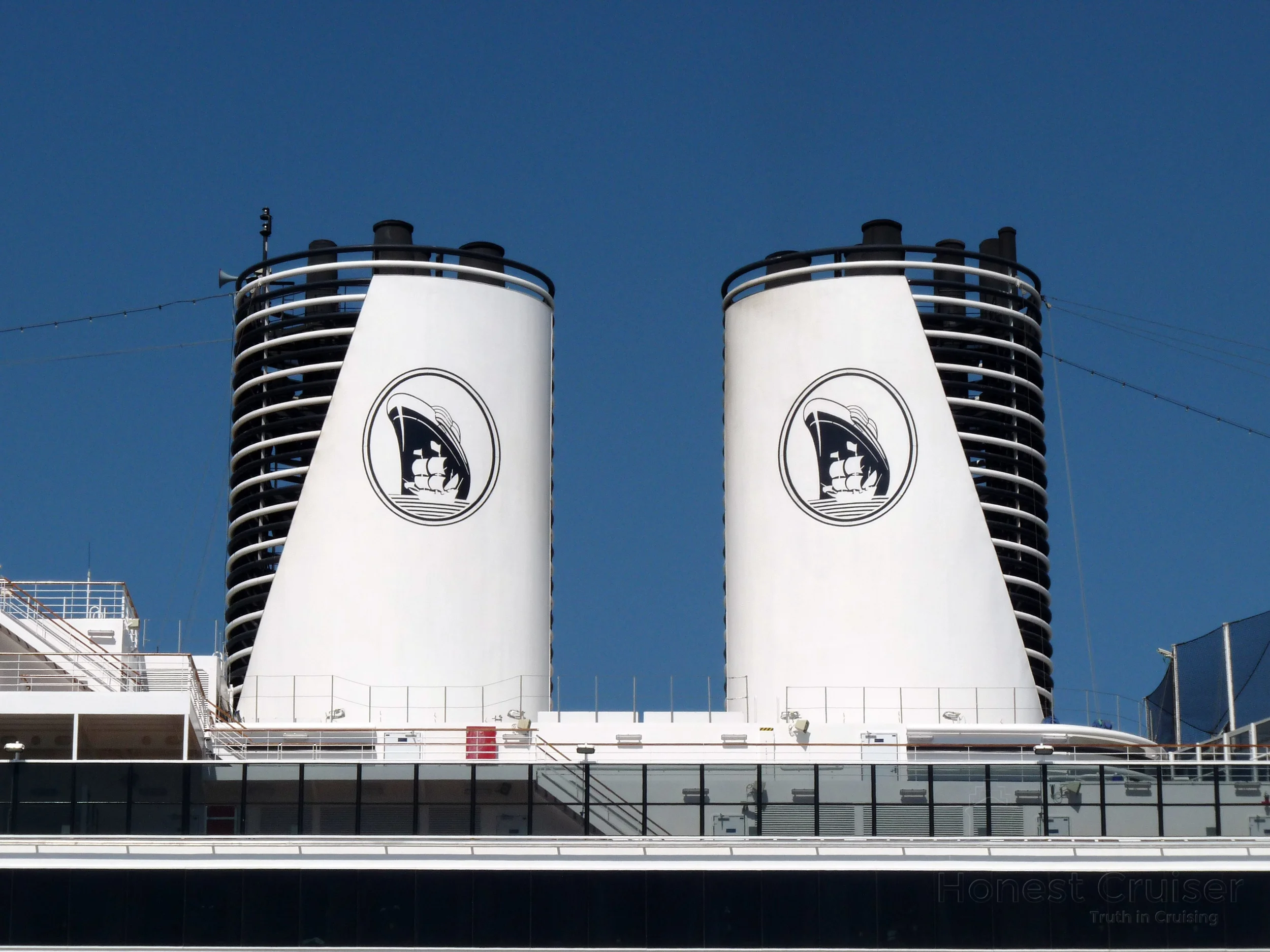 Nieuw Amsterdam - Barcelona - 20 Aug 2011 (6).JPG