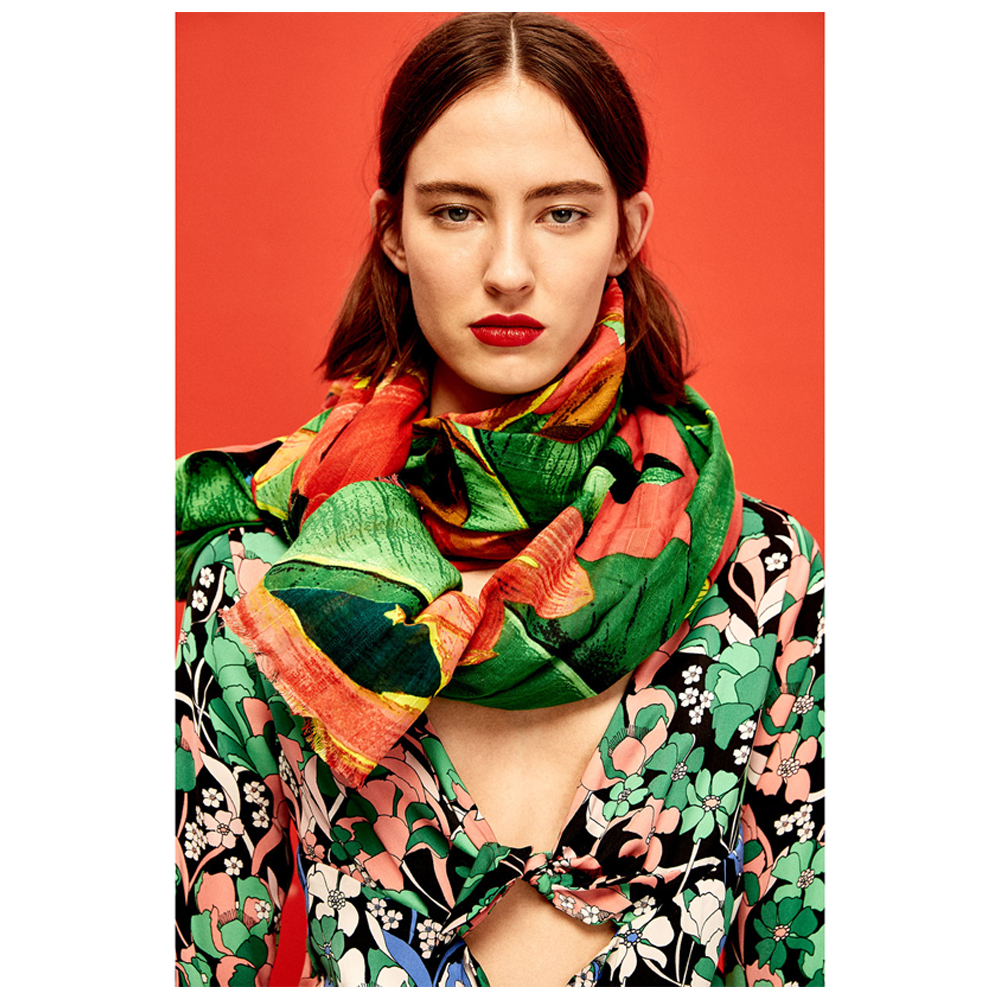 TROPICAL FLORAL PRINT SCARF