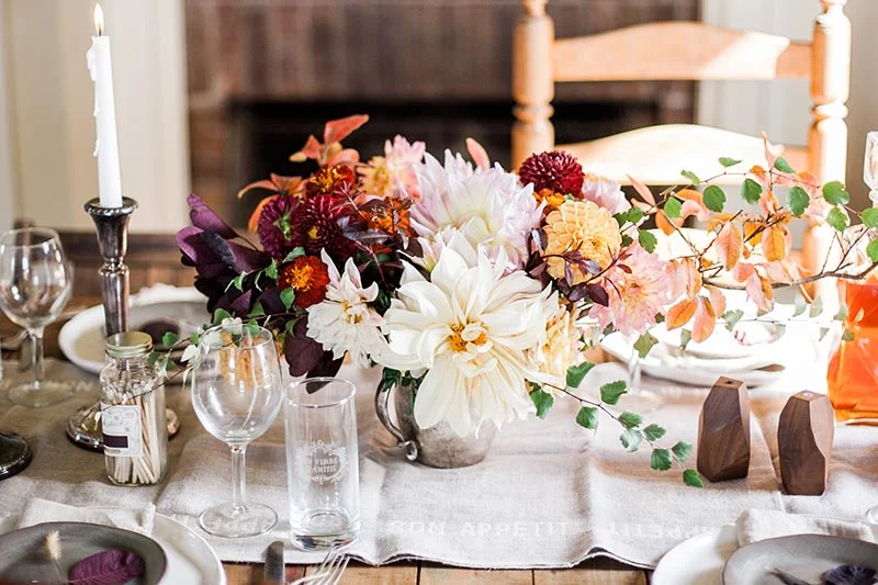 A Nashville Thanksgiving Tablescape by Elizabeth Ulrich for Design*Sponge . Photography by Catherine Truman Photography . 