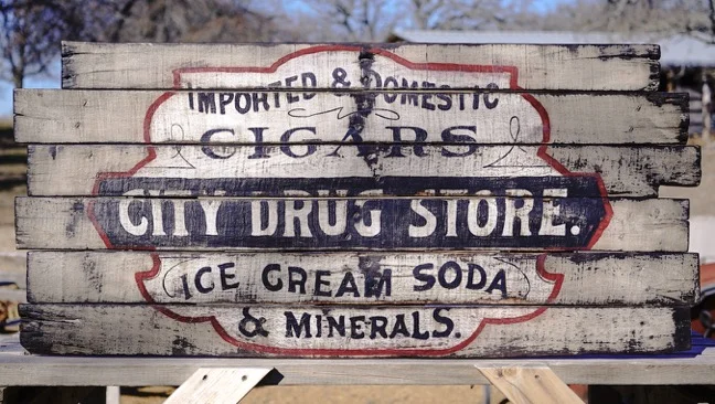 Time lapse painting custom signs