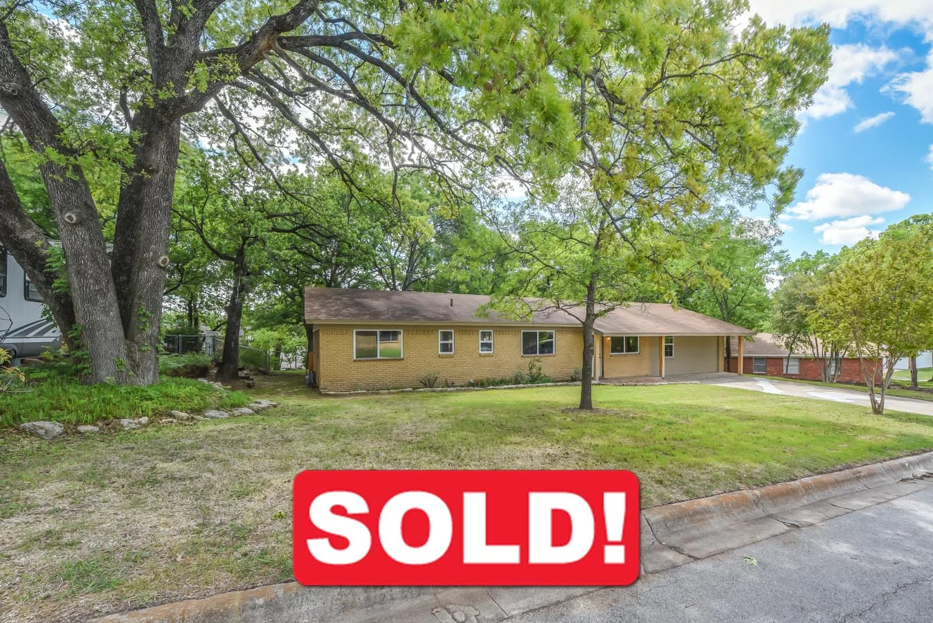 SOLD - 1004 Idlewood Ave, Azle TX 76020