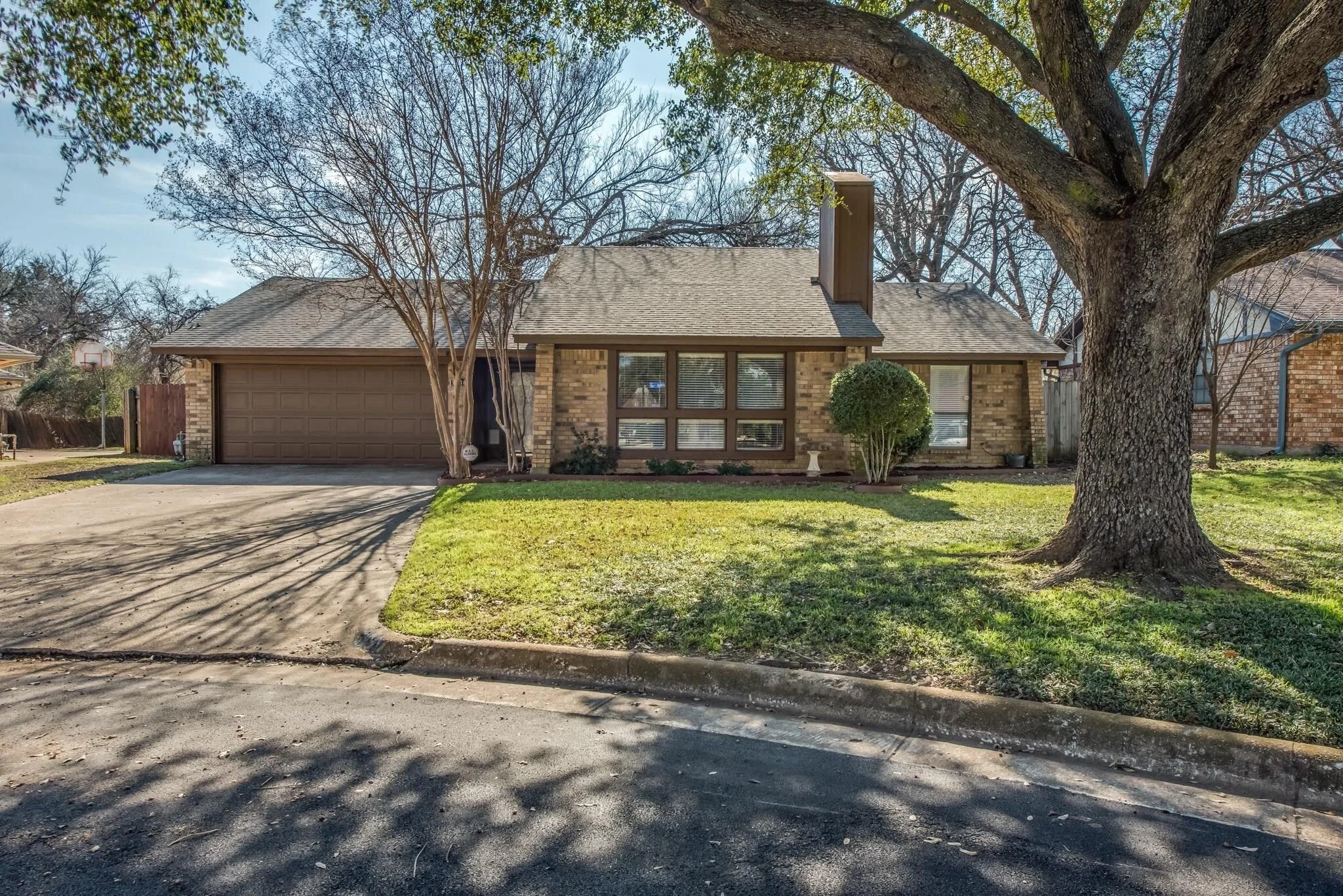 SOLD! 5000 Millsprings Drive, Arlington, Texas 76017